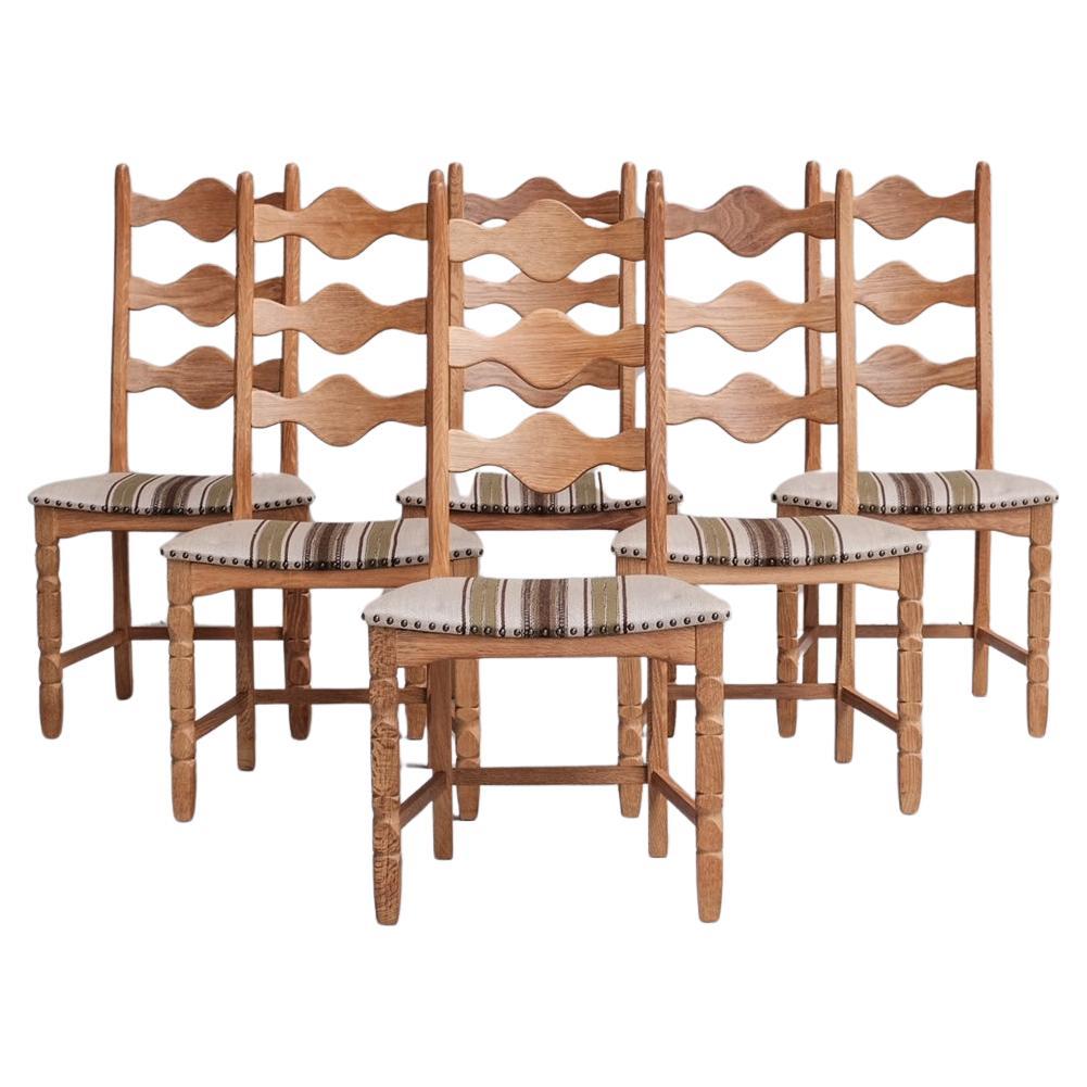 Ensemble de six chaises de salle à manger danoises du milieu du siècle dernier Henning Kjaernulf