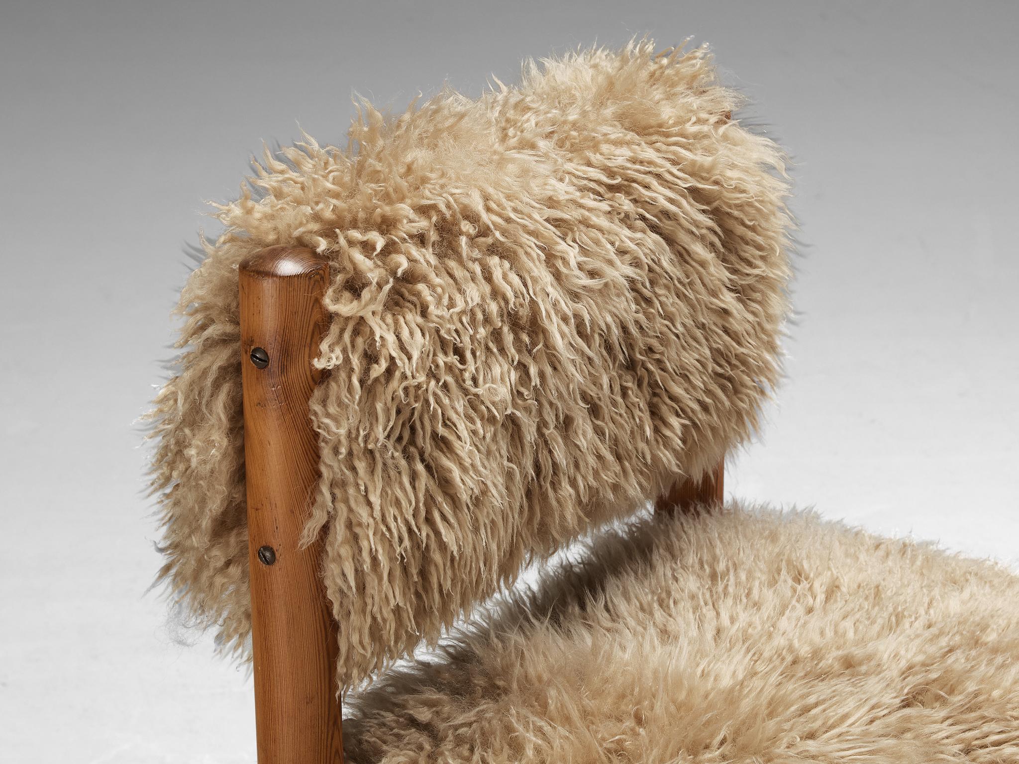 Set of Six Dining Chairs in Pine and Sheepskin 3