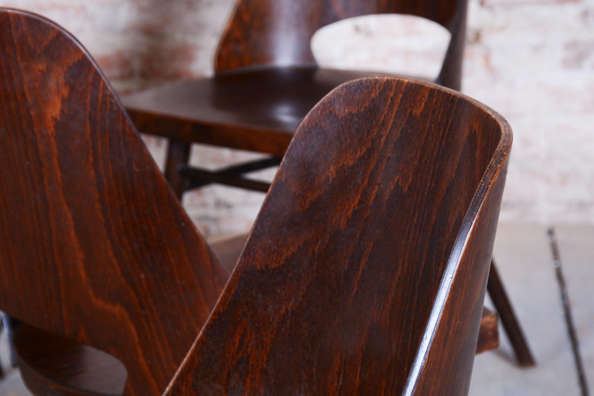 20ième siècle Ensemble de six chaises originales du milieu du siècle, par Oswald Heardtl, Beeche, République tchèque, années 1950 en vente