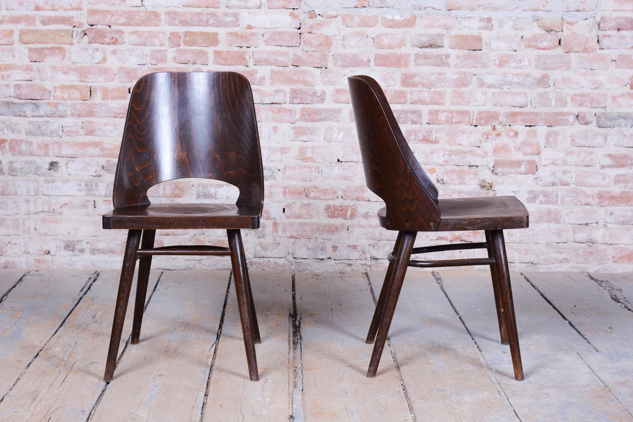 Ensemble de six chaises originales du milieu du siècle, par Oswald Heardtl, Beeche, République tchèque, années 1950 en vente 2
