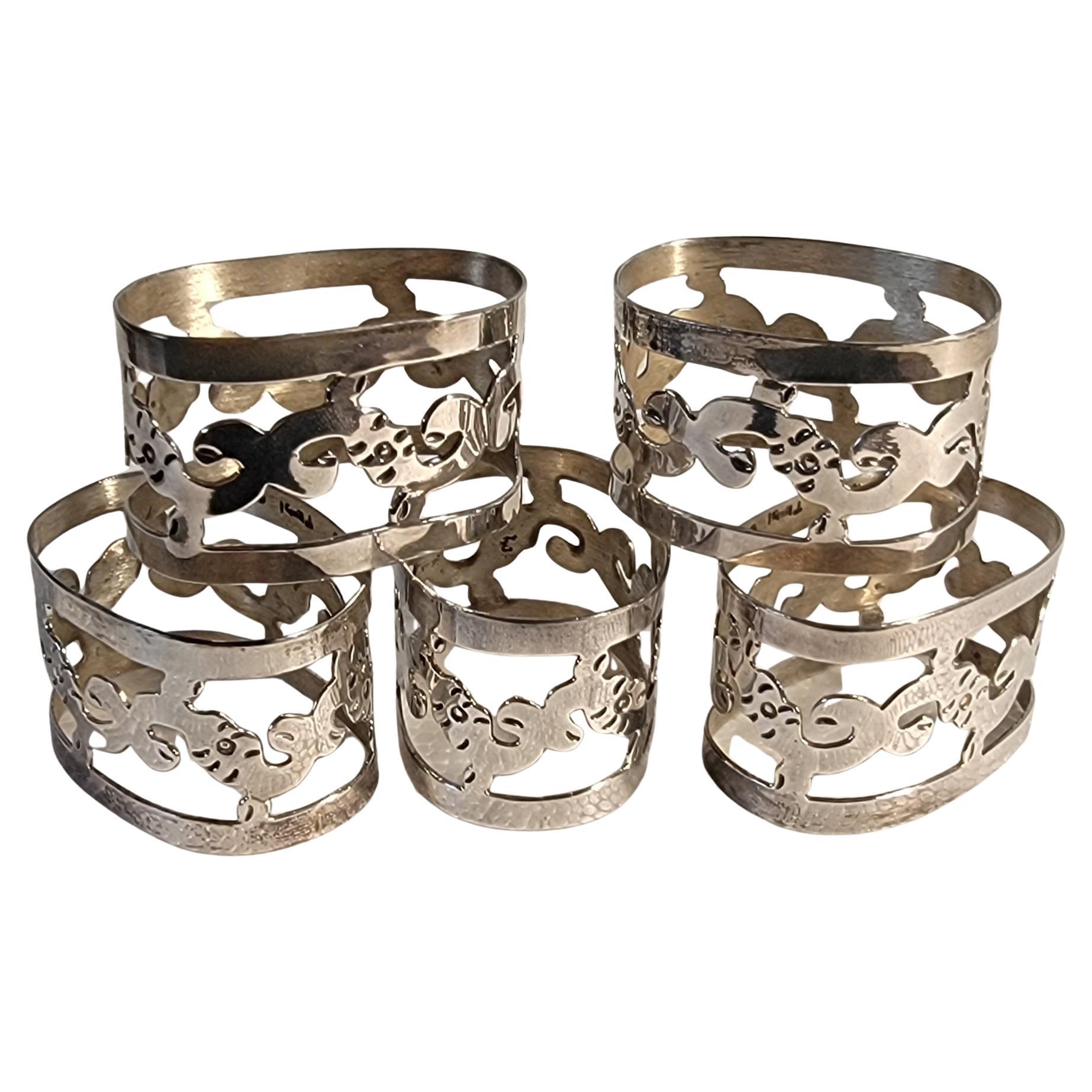 Set di sei portatovaglioli ovali in argento 925. Tutti i portatovaglioli sono in ottime condizioni. Tutti e 6 hanno lo stesso timbro e la stessa marcatura: MEXICO