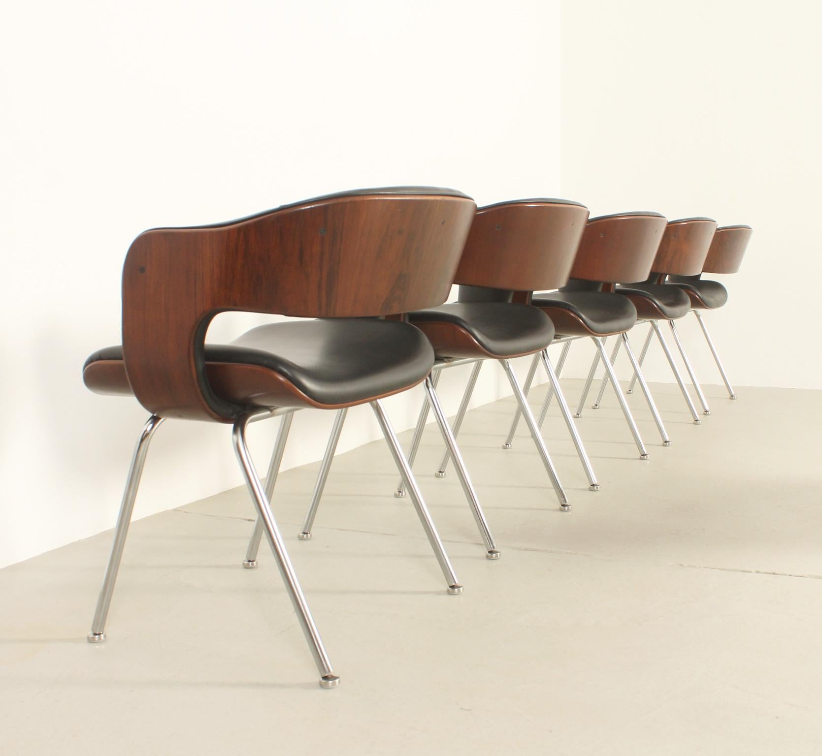 Set of Six Oxford Chairs by Martin Grierson for Arflex, 1963 For Sale 10