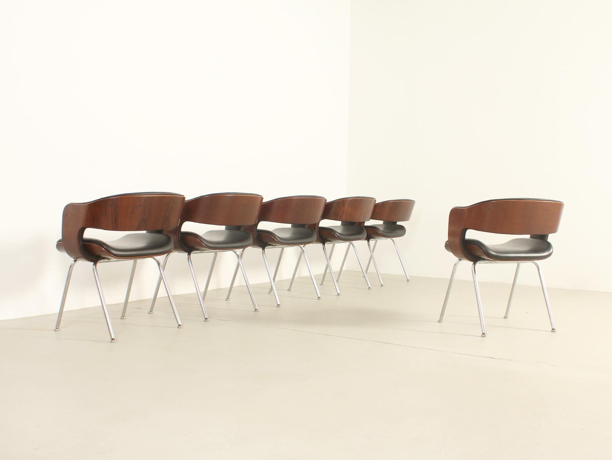 Set of Six Oxford Chairs by Martin Grierson for Arflex, 1963 For Sale 11