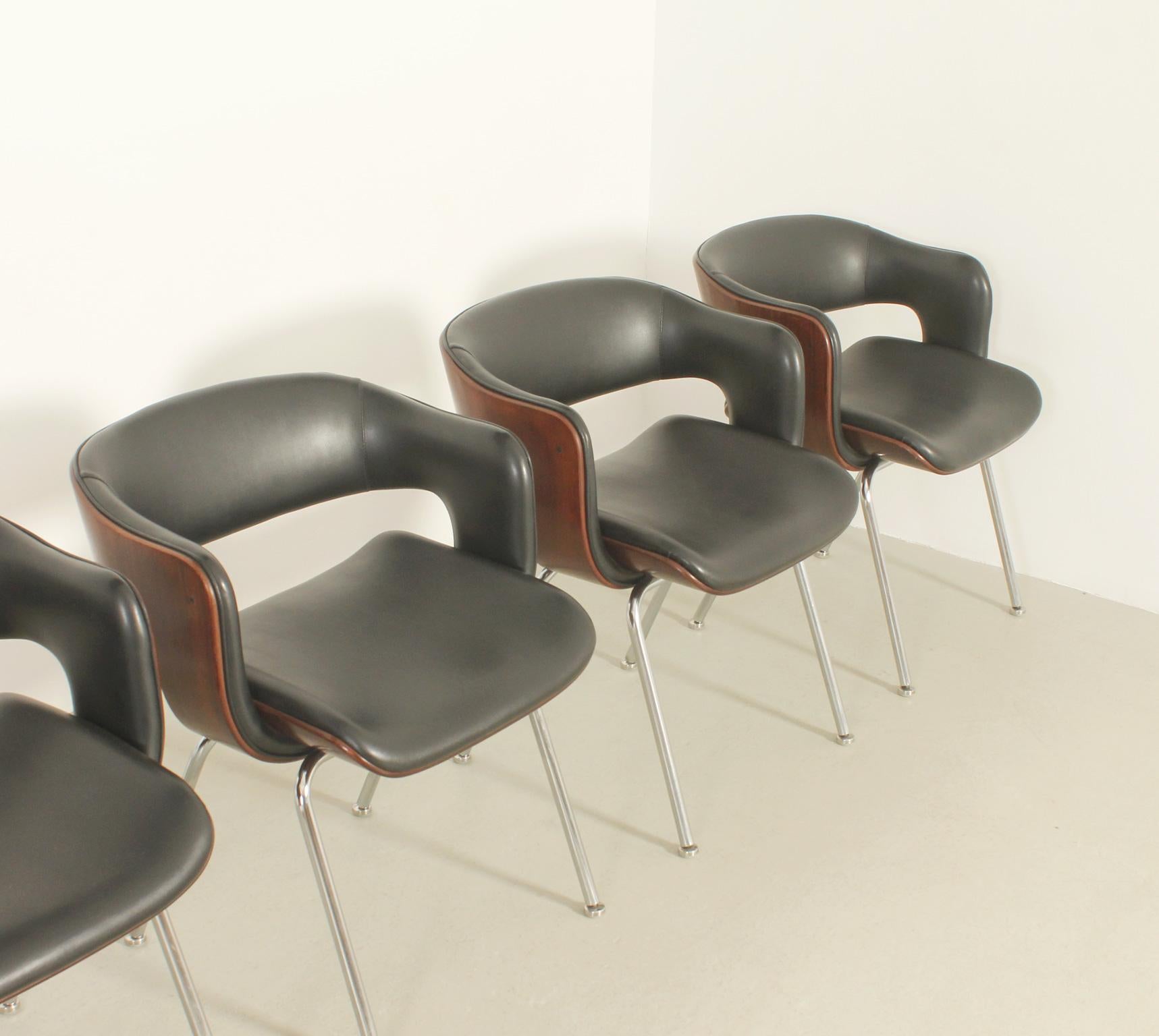 Italian Set of Six Oxford Chairs by Martin Grierson for Arflex, 1963 For Sale