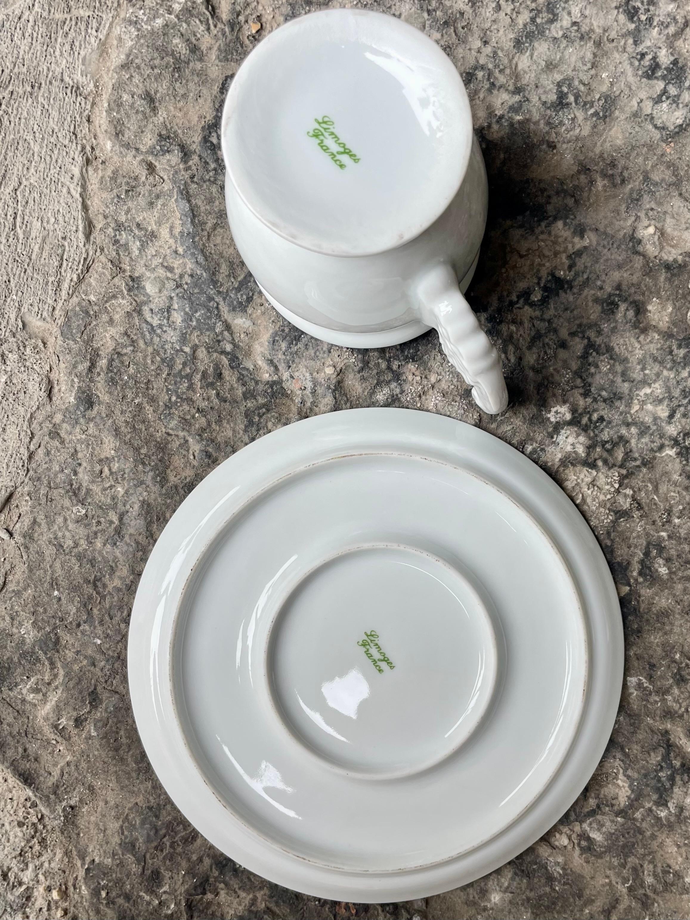 Juego de seis tazas de porcelana París Alas de Ángel en venta 5