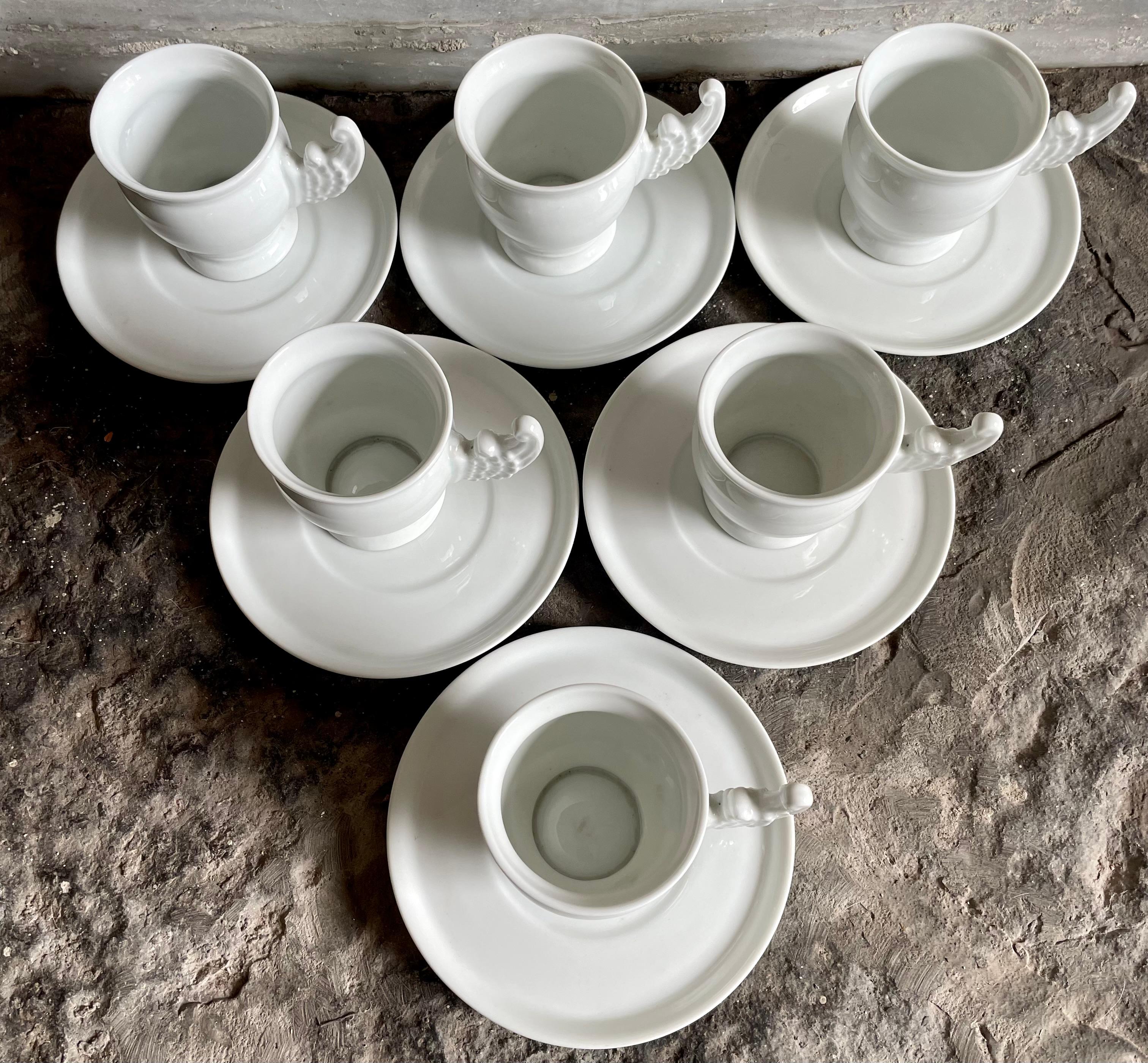 Juego de seis tazas de porcelana París Alas de Ángel Francés en venta