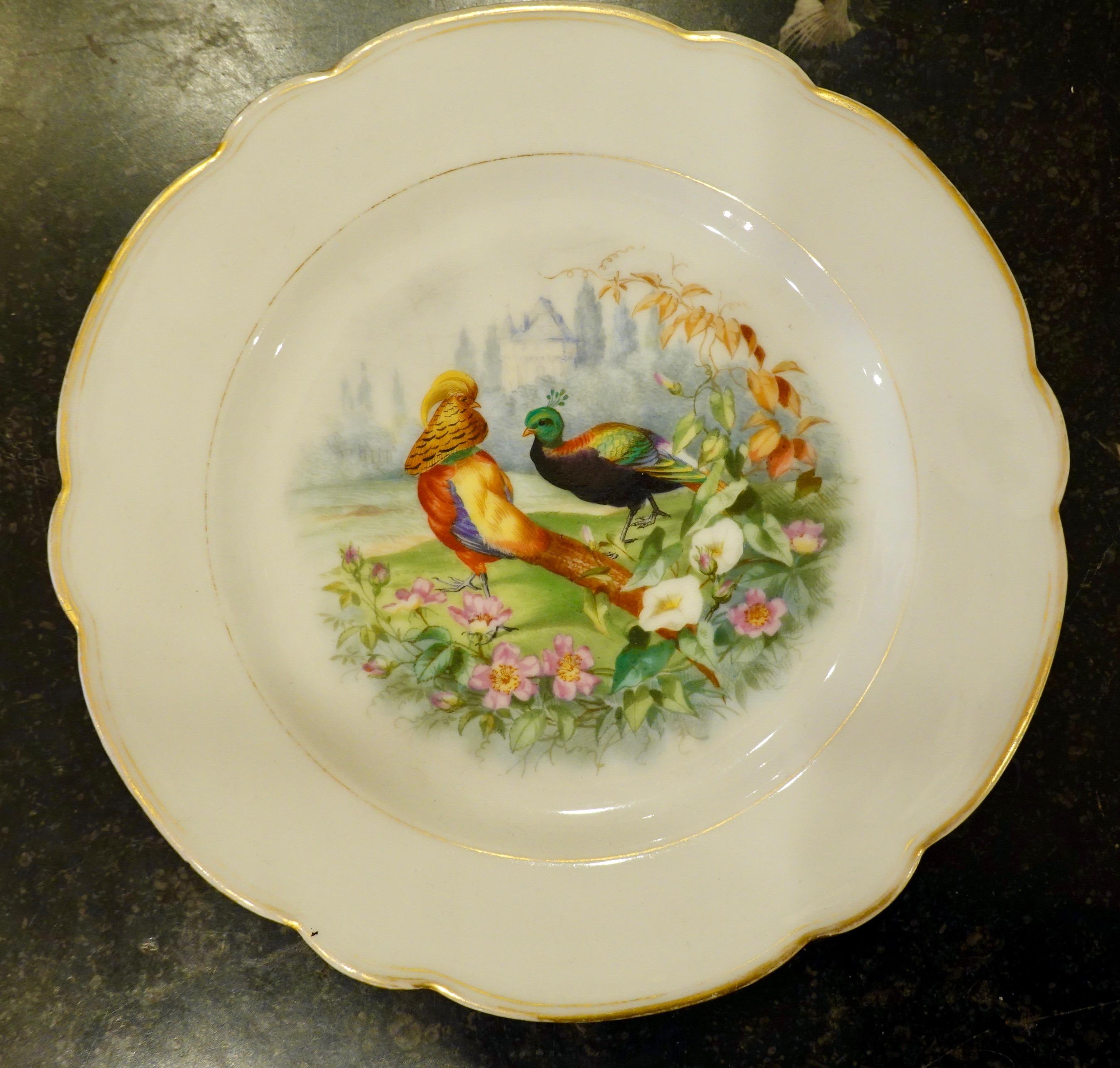 Set of Six Paris Porcelain Fruit Plates with Hand-Painted Scenes of Animals For Sale 3