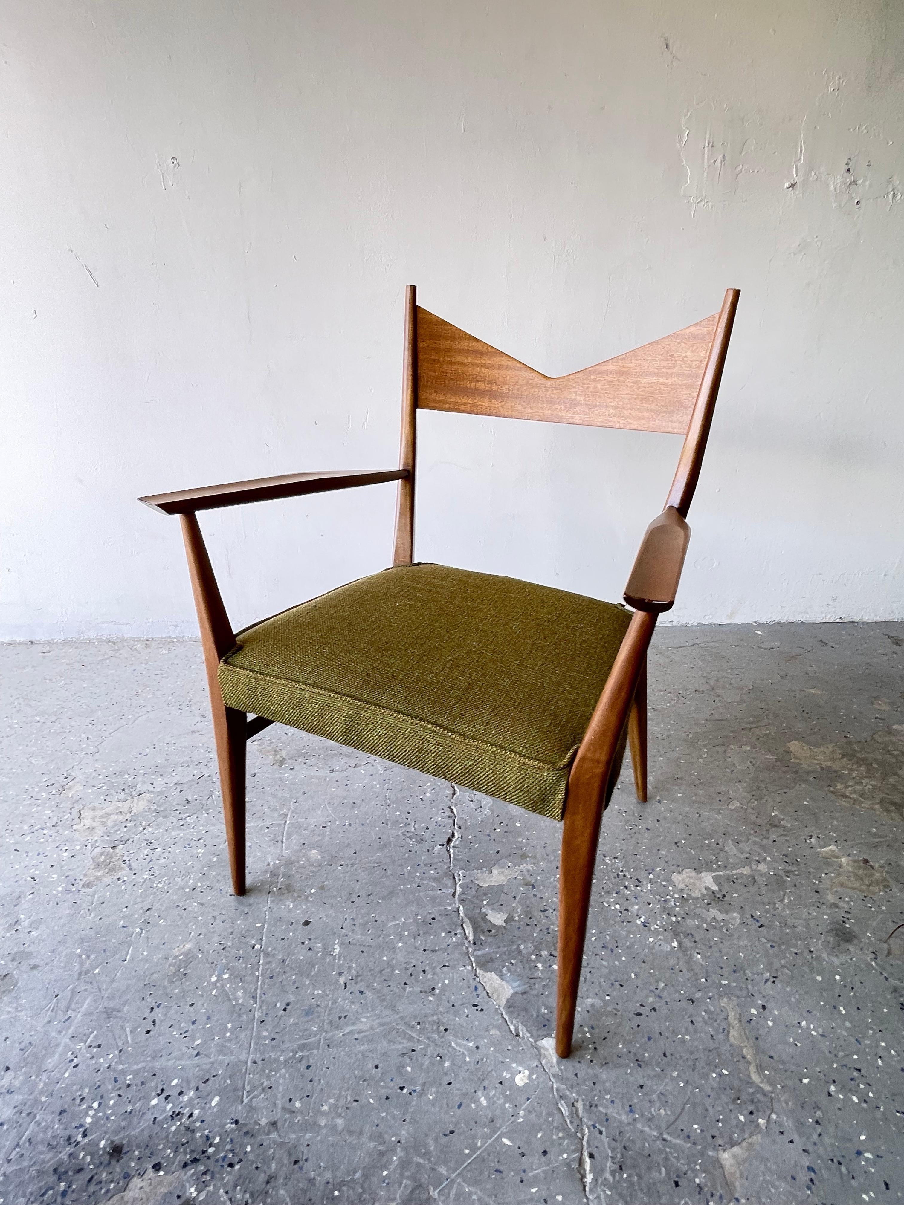 Set of Six Paul McCobb for Directional Sculpted Mahogany Bowtie Dining Chairs In Good Condition In Las Vegas, NV