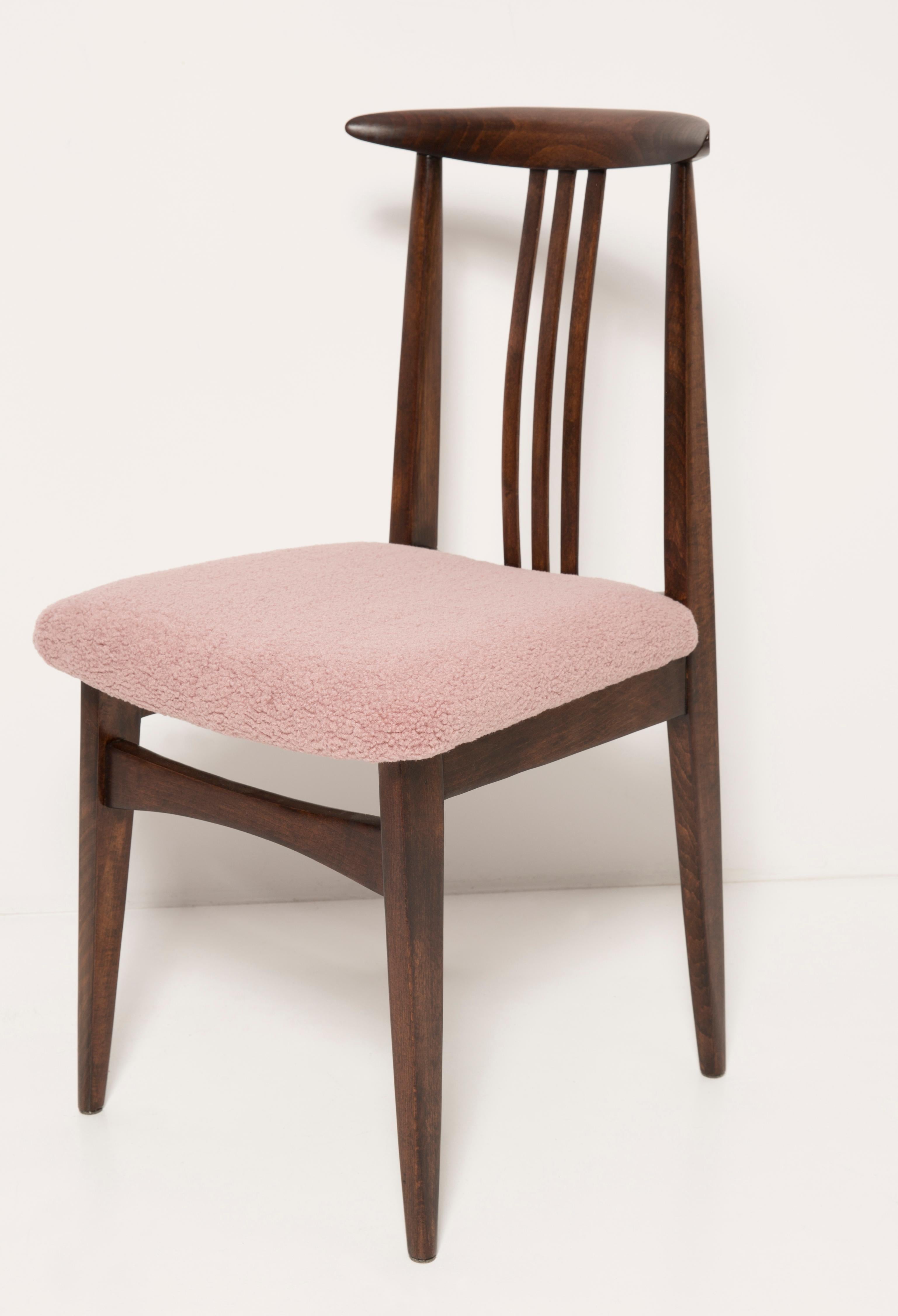 Hand-Crafted Set of Six Pink Boucle Chairs, by Zielinski, Poland, 1960s For Sale