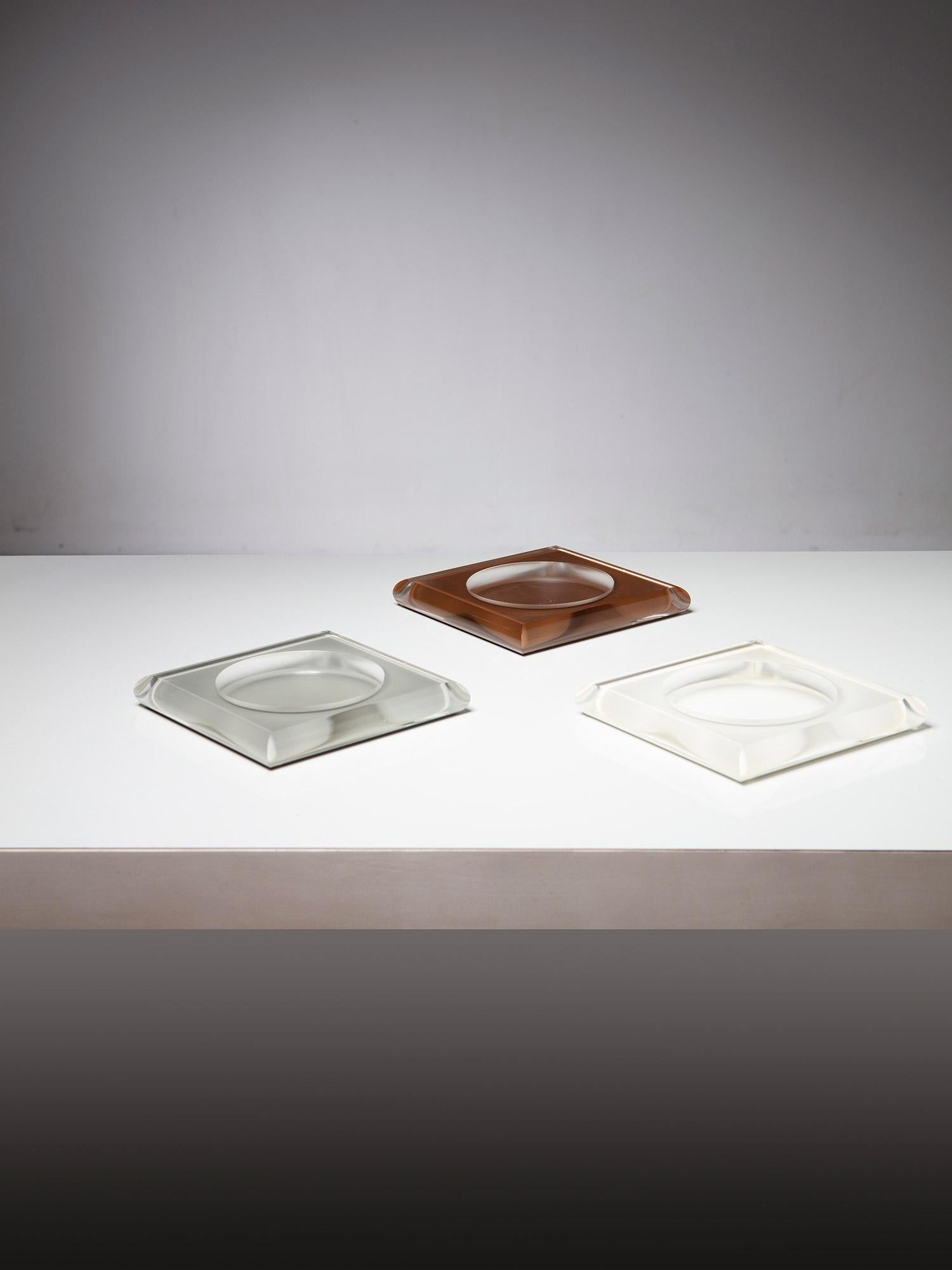 Ensemble de six centres de table en plexiglas d'Ingo Knuth pour Soldi & Scati, Italie, 1975 Bon état - En vente à Milan, IT