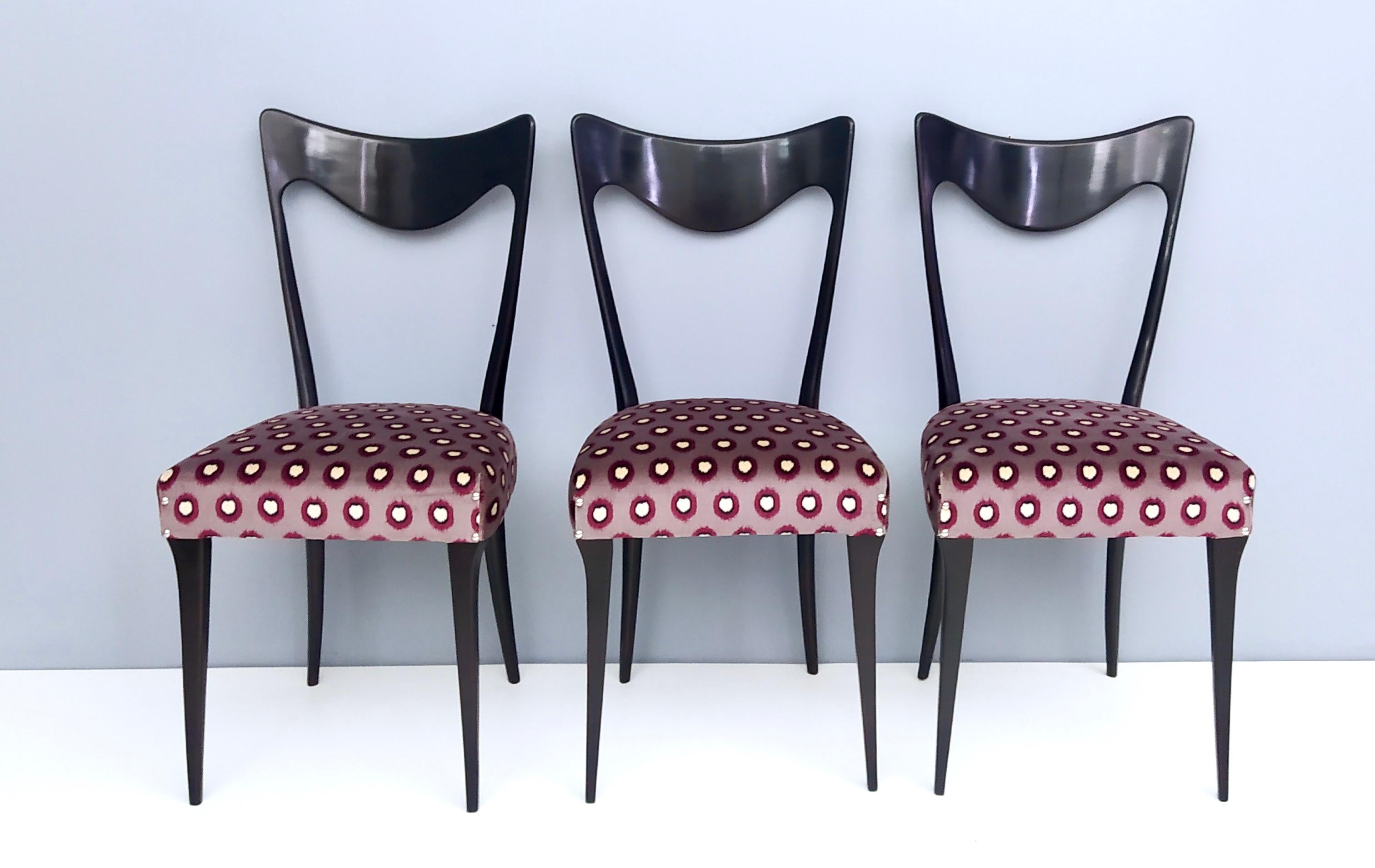 Ebonized Set of Six Plum Purple Patterned Fabric Chairs by Carlo Enrico Rava, Italy 1950s