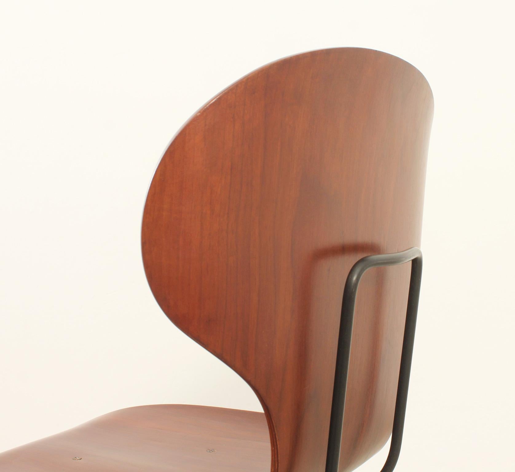 Set of Six Plywood Side Chairs by Carlo Ratti, Italy, 1950's For Sale 1