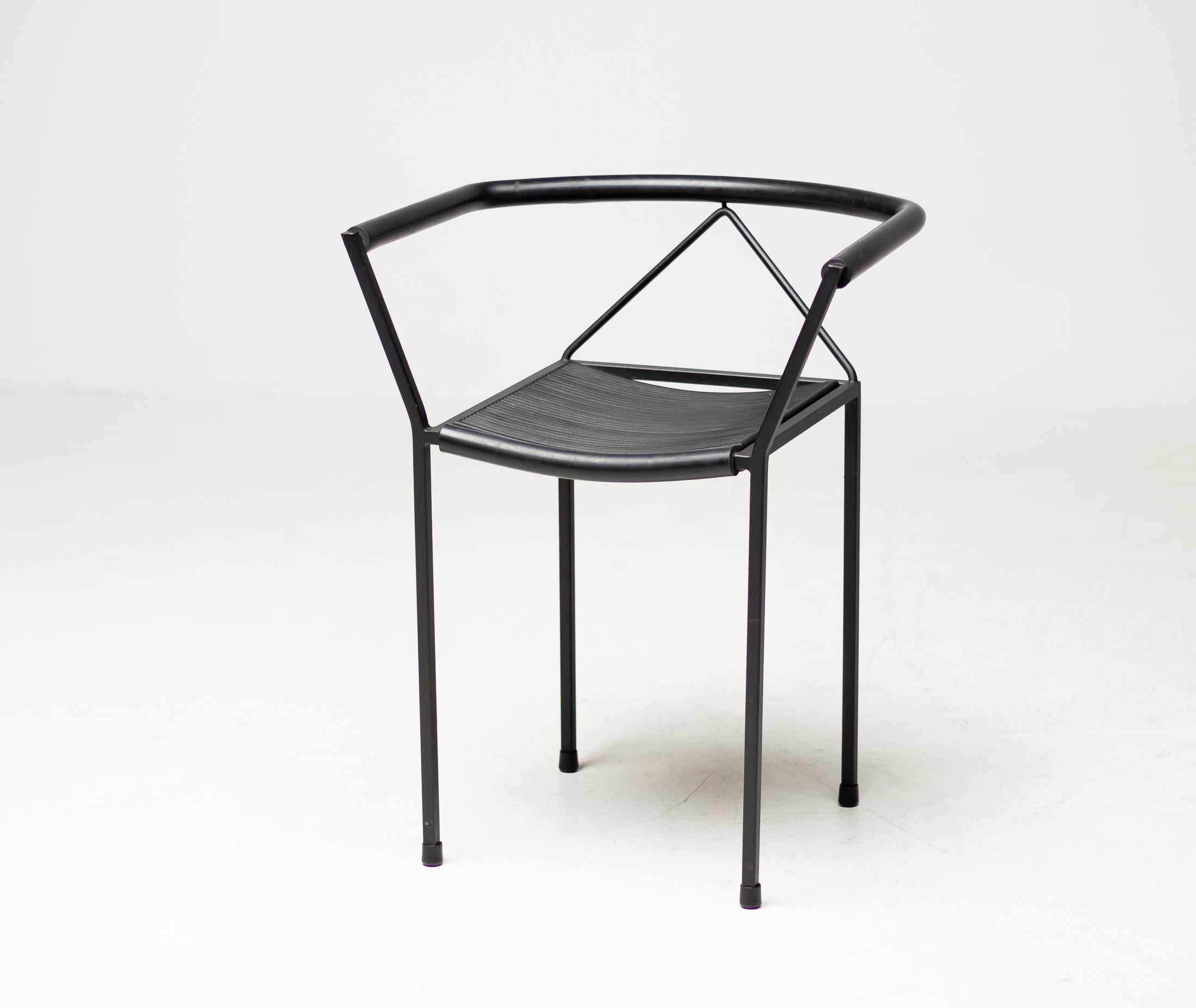 Elegant Italian chairs designed by Maurizio Peregalli for Noto Zeus, Milano in 1984.
Square powder-coated steel tube, seat and backrest molded Polyurethane.
Marked.