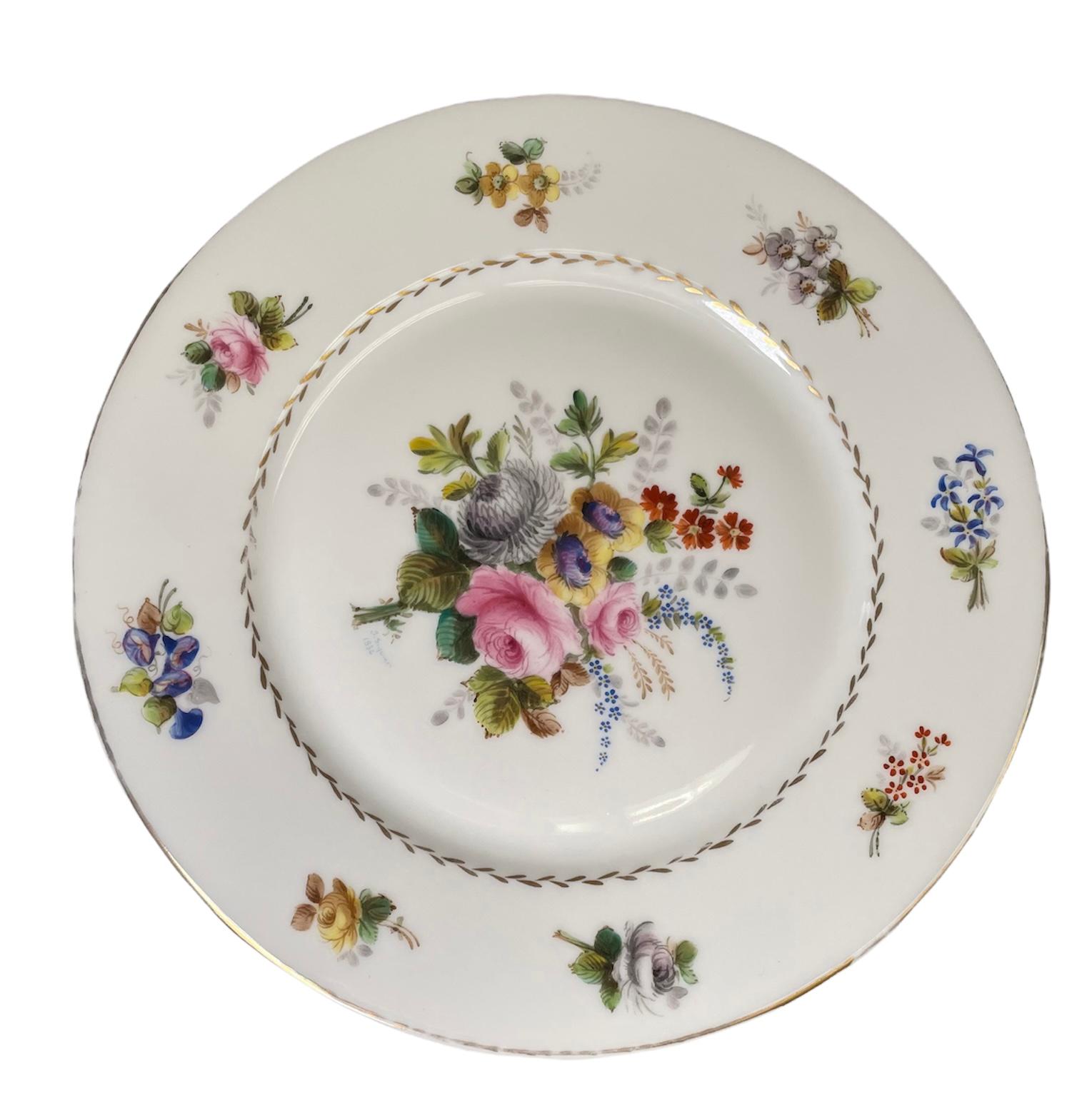 Set of Six Porcelain Plates from the Collection of the Manoir of Montsalvy For Sale 2