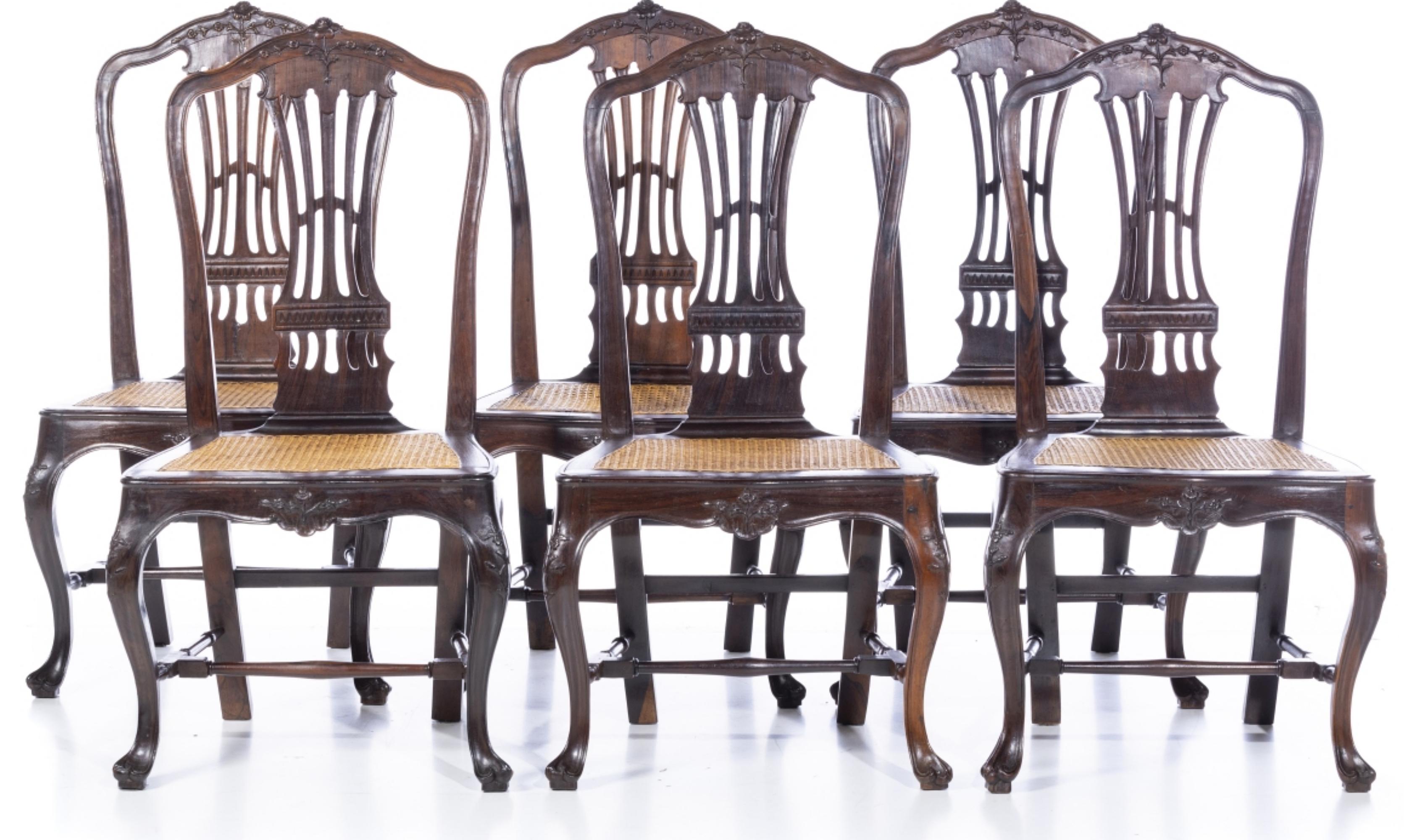 SET OF SIX PORTUGUESE CHAIRS

18th Century
in Brazilian rosewood, with carvings in the central table, cut and squared. Seats in straw. Signs of use.
Dim.: 102 x 51 x 43 cm.
very good condition