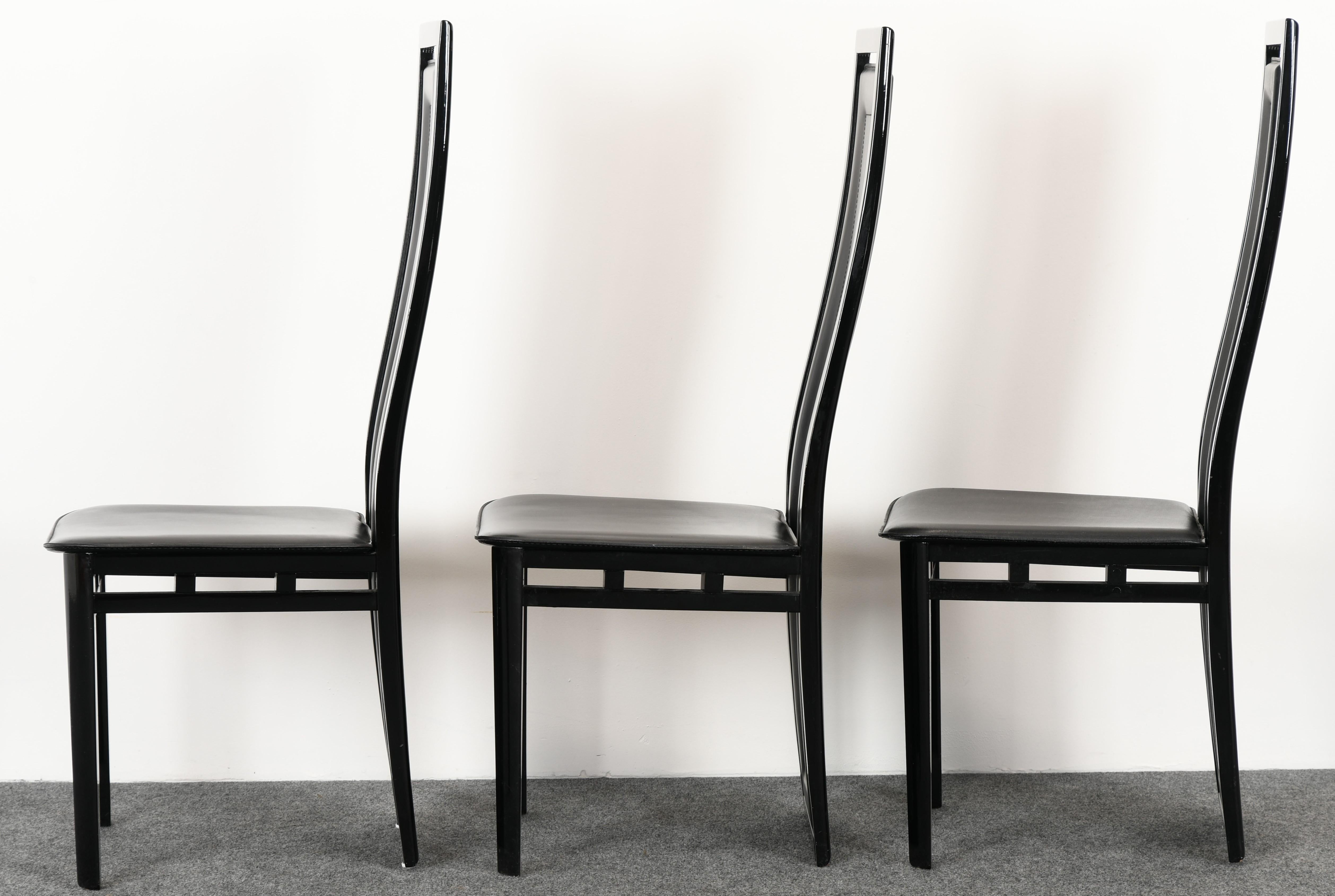 Set of Six Postmodern Italian Sibau Dining Chairs, 1980s In Good Condition In Hamburg, PA
