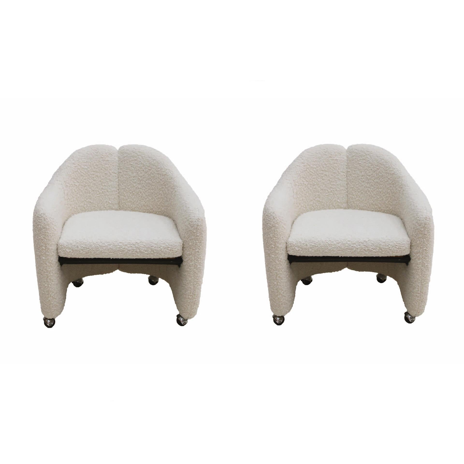 Pair of two PS 142 chairs designed by Eugenio Gerli and produced by Tecno. Structure made of solid metal and upholstered with white bouclé wool. Italy 1960s. Tecno Milano label.

Measurements: W 70 x D 64 x H 42/67 cm

Every item LA Studio offers is