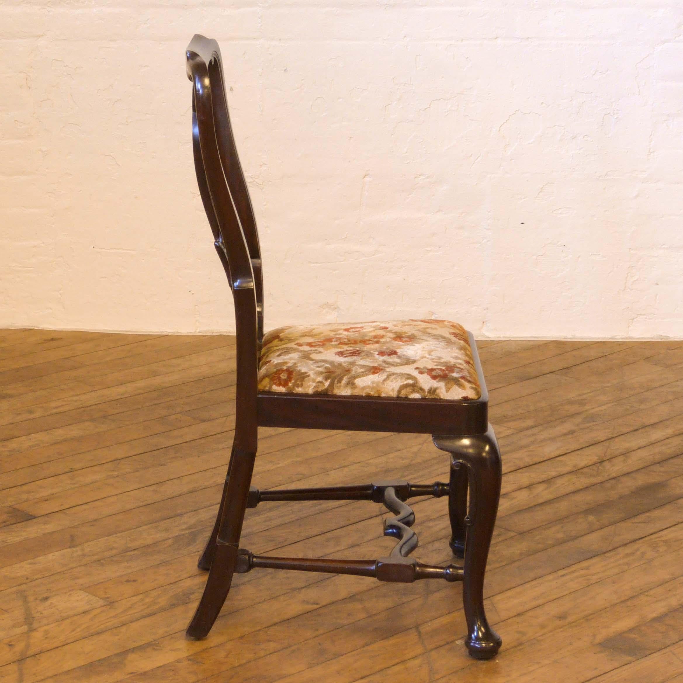 Set of Six Queen Anne Style Mahogany Chairs In Good Condition In Manchester, GB