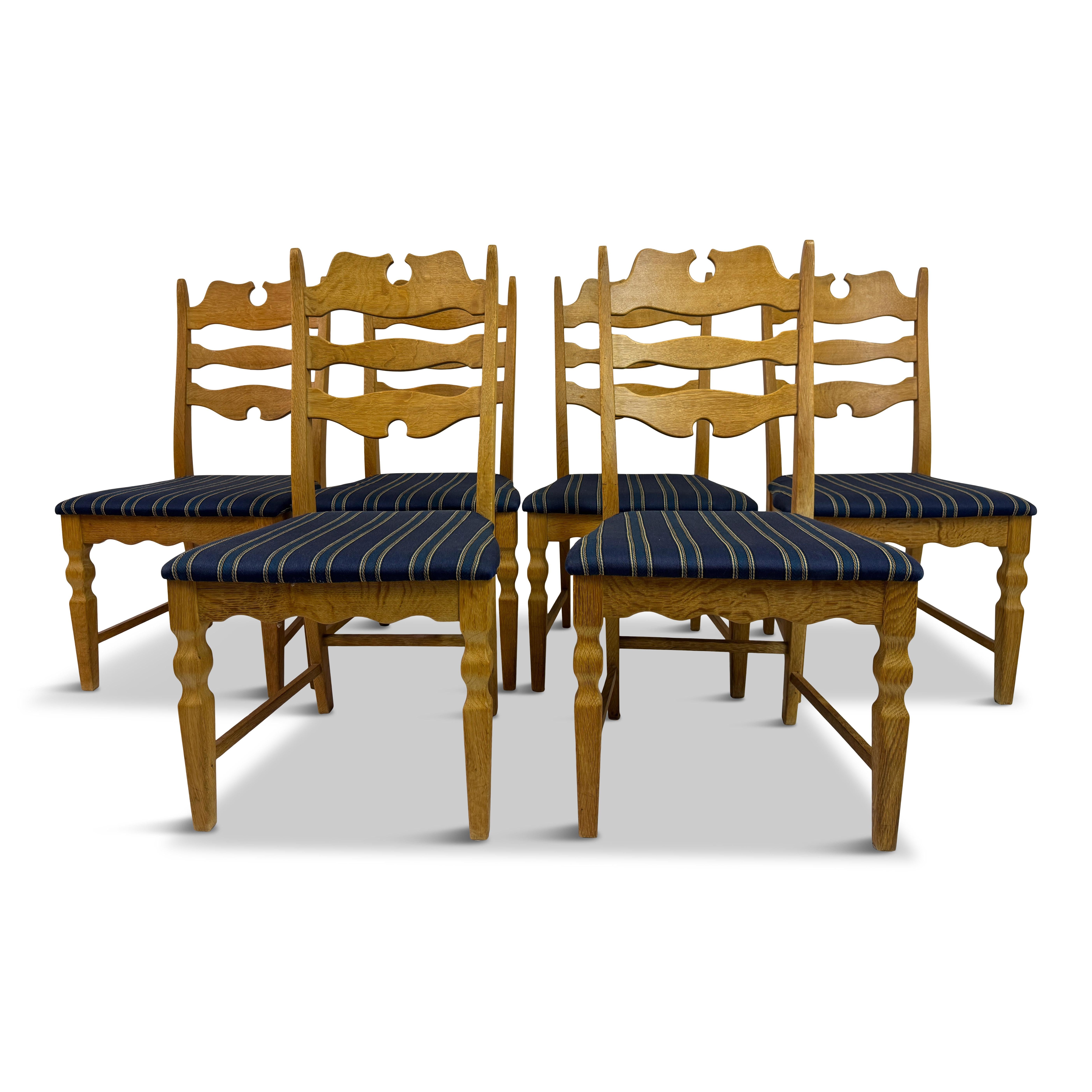 Set of Six “Razorblade” Dining Chairs by Henning Kjaernulf, Oak, 1960s in vendita 14