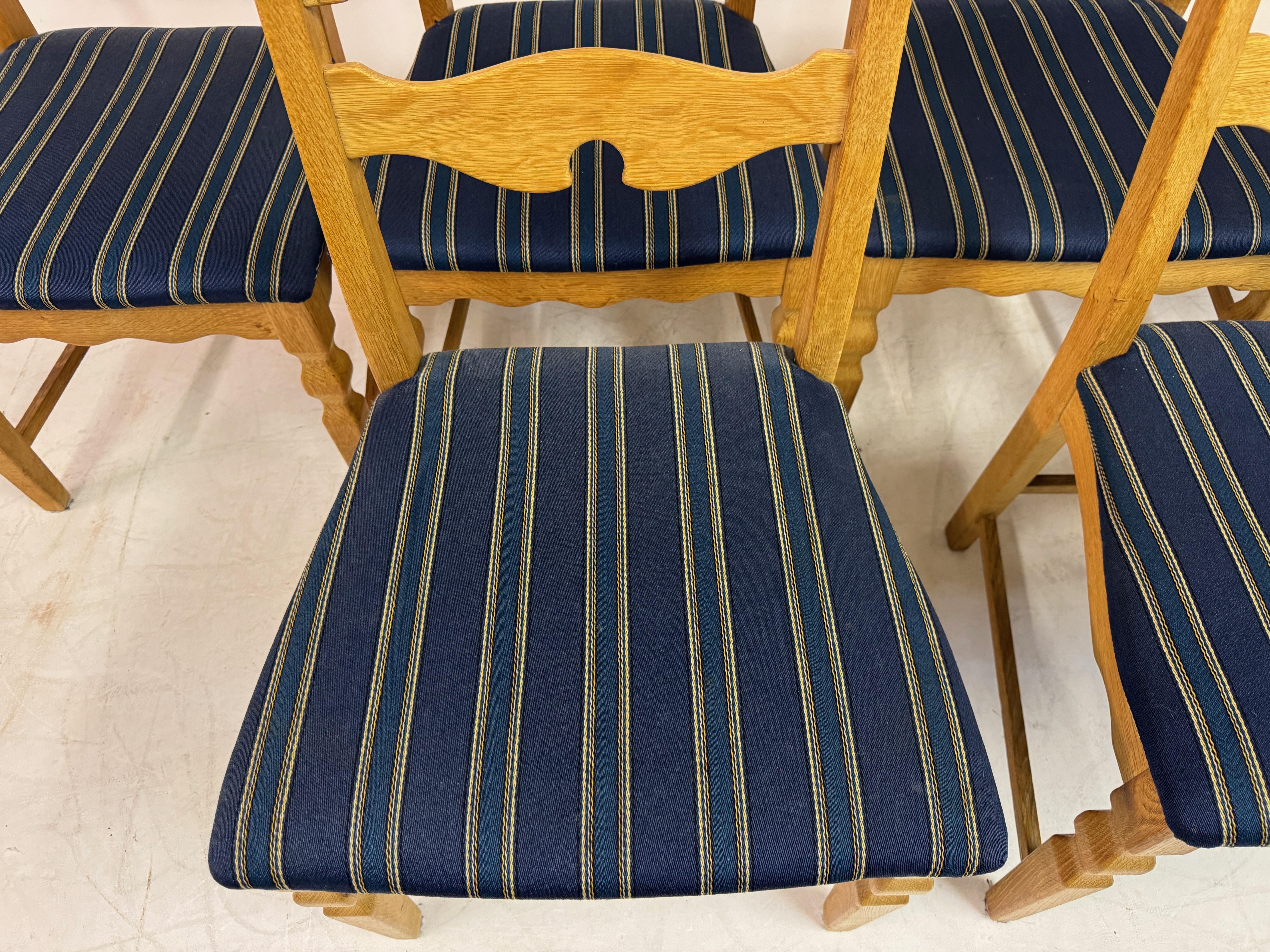 XX secolo Set of Six “Razorblade” Dining Chairs by Henning Kjaernulf, Oak, 1960s in vendita