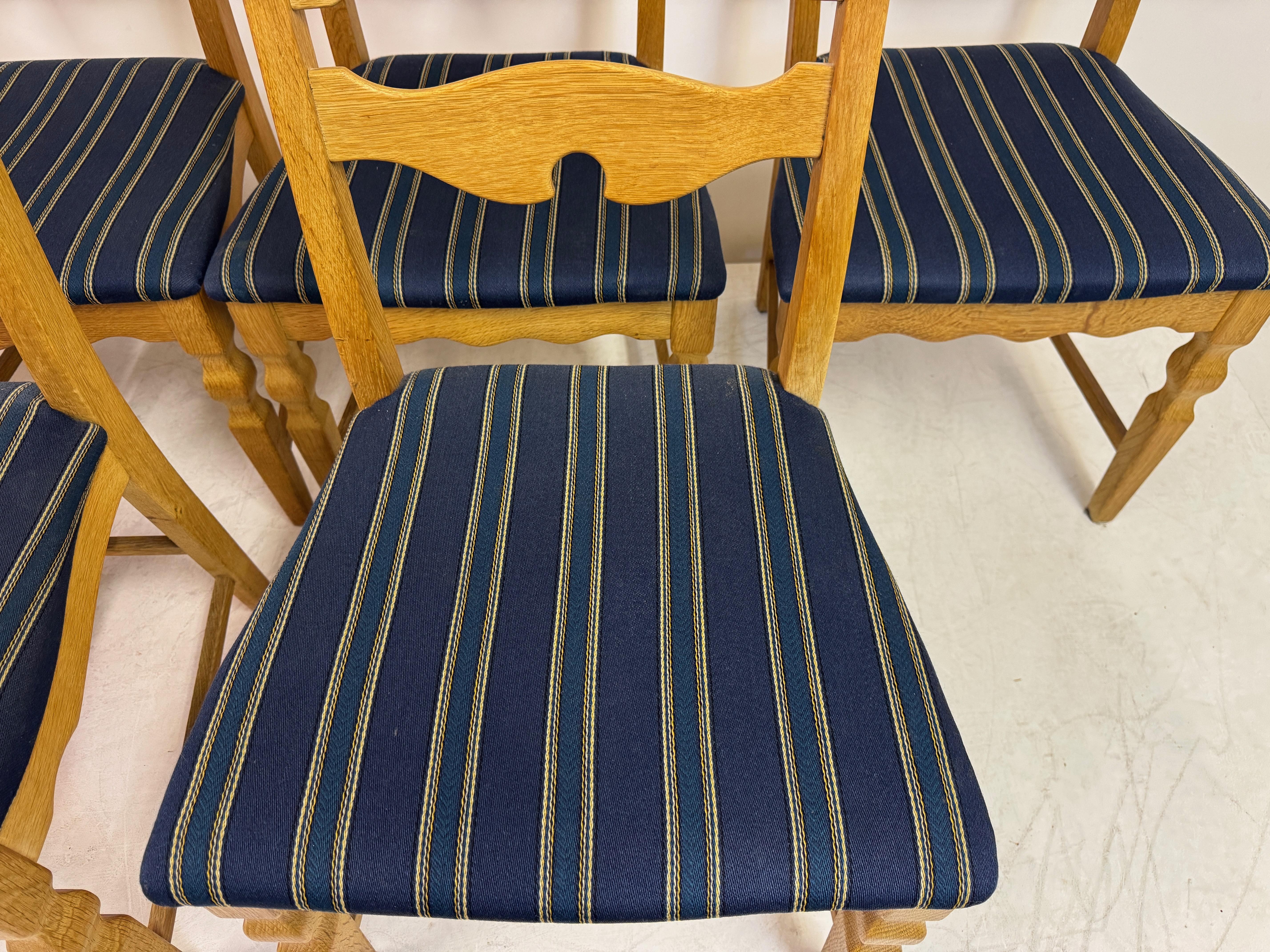 Set of Six “Razorblade” Dining Chairs by Henning Kjaernulf, Oak, 1960s in vendita 1