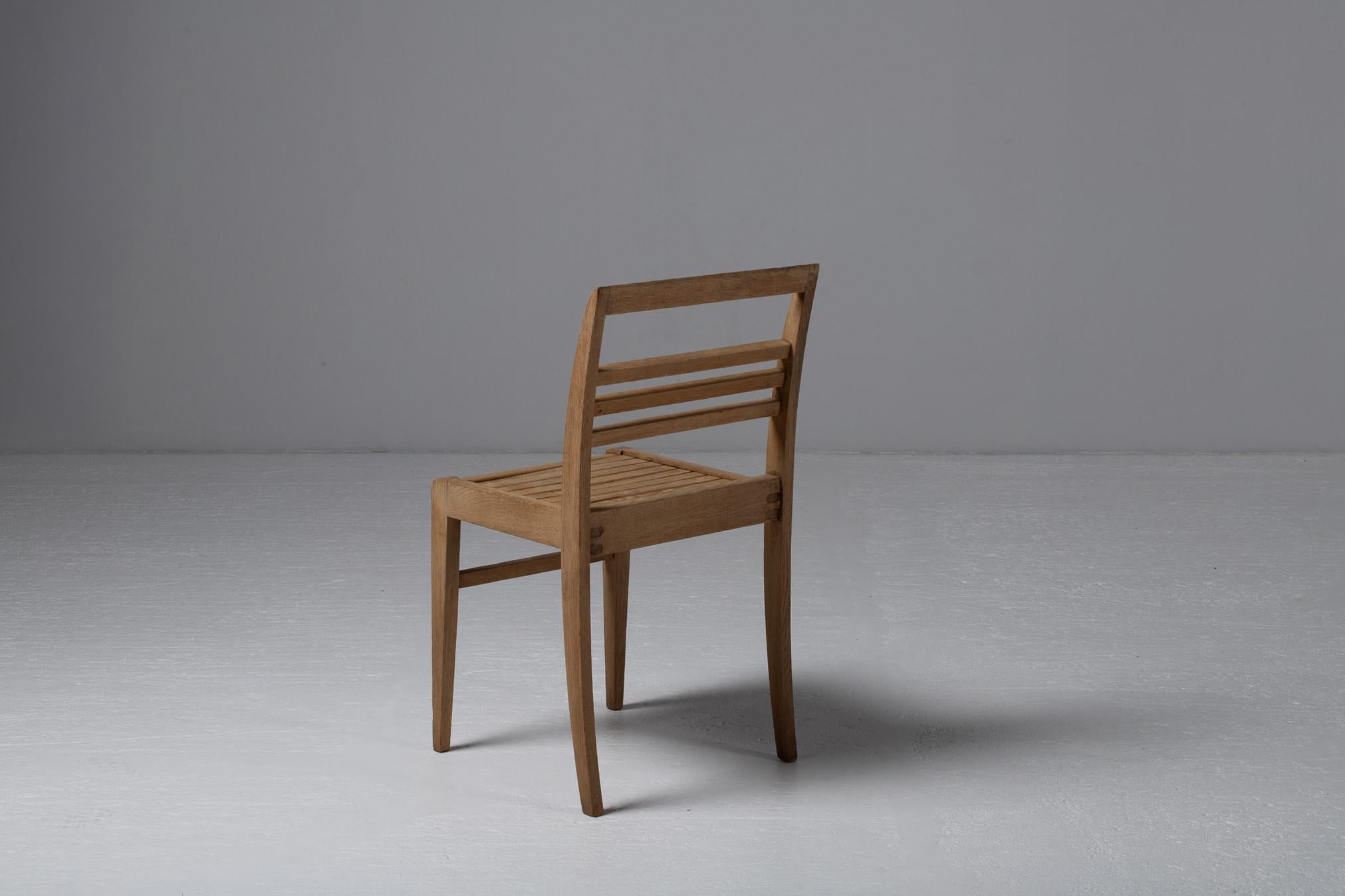 Ensemble de six chaises de reconstruction, René Gabriel, France, années 1950 en vente 6