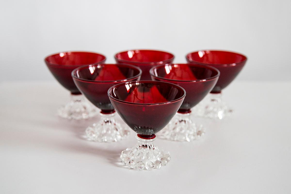 Set of Six Red Burgundy Empoli Glasses, Italy, Europe, 1970s In Excellent Condition For Sale In 05-080 Hornowek, PL