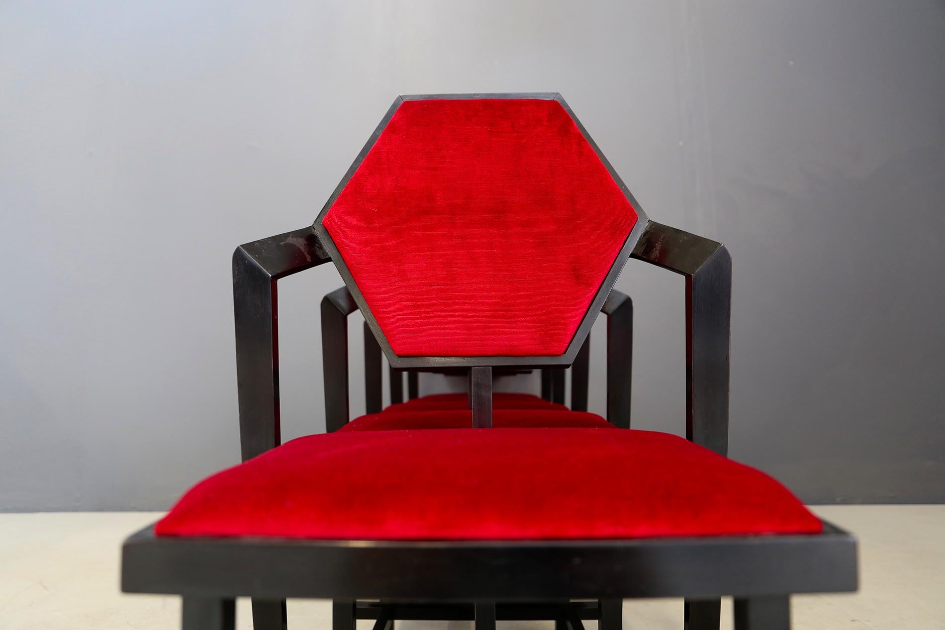 Set of Six Red Chairs Designed by Frank Lloyd Wright from the 1980s In Good Condition In Milano, IT