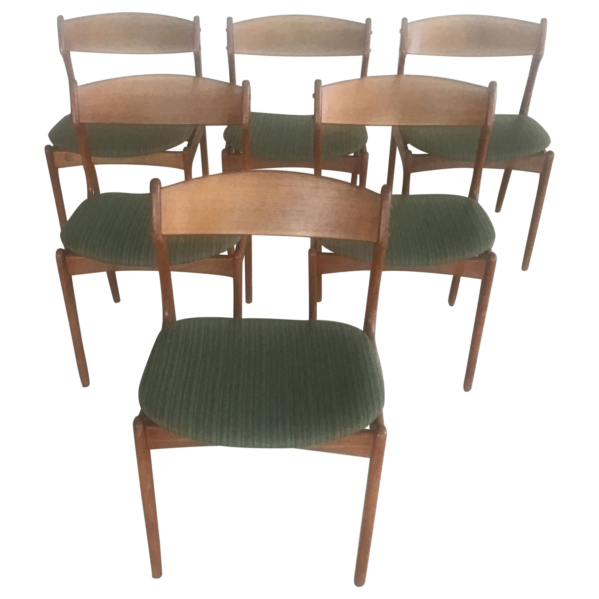 Ensemble de six chaises de salle à manger danoises Erik Buch restaurées en teck, tapissées sur mesure en vente