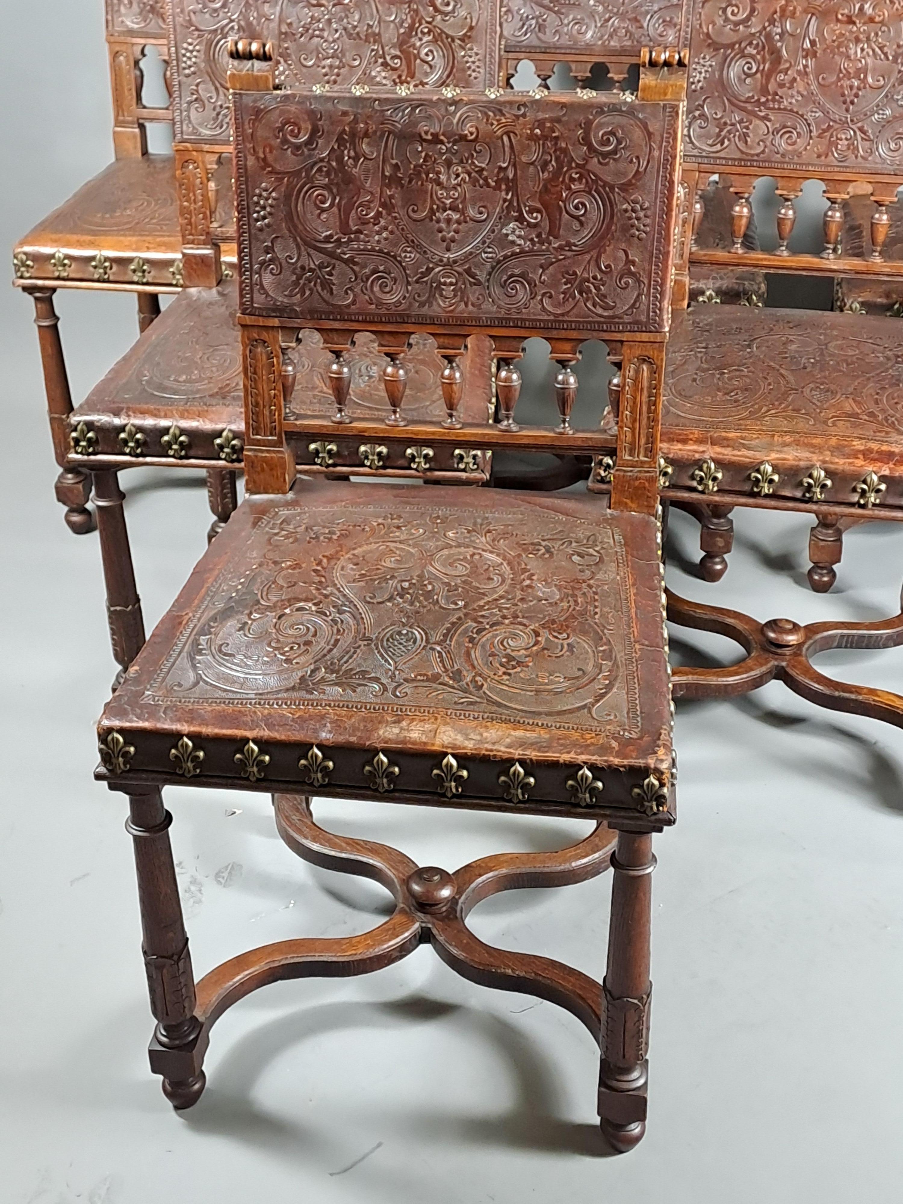 Cuir Ensemble de six chaises de style Upholstering en cuir cordovan gaufré en vente