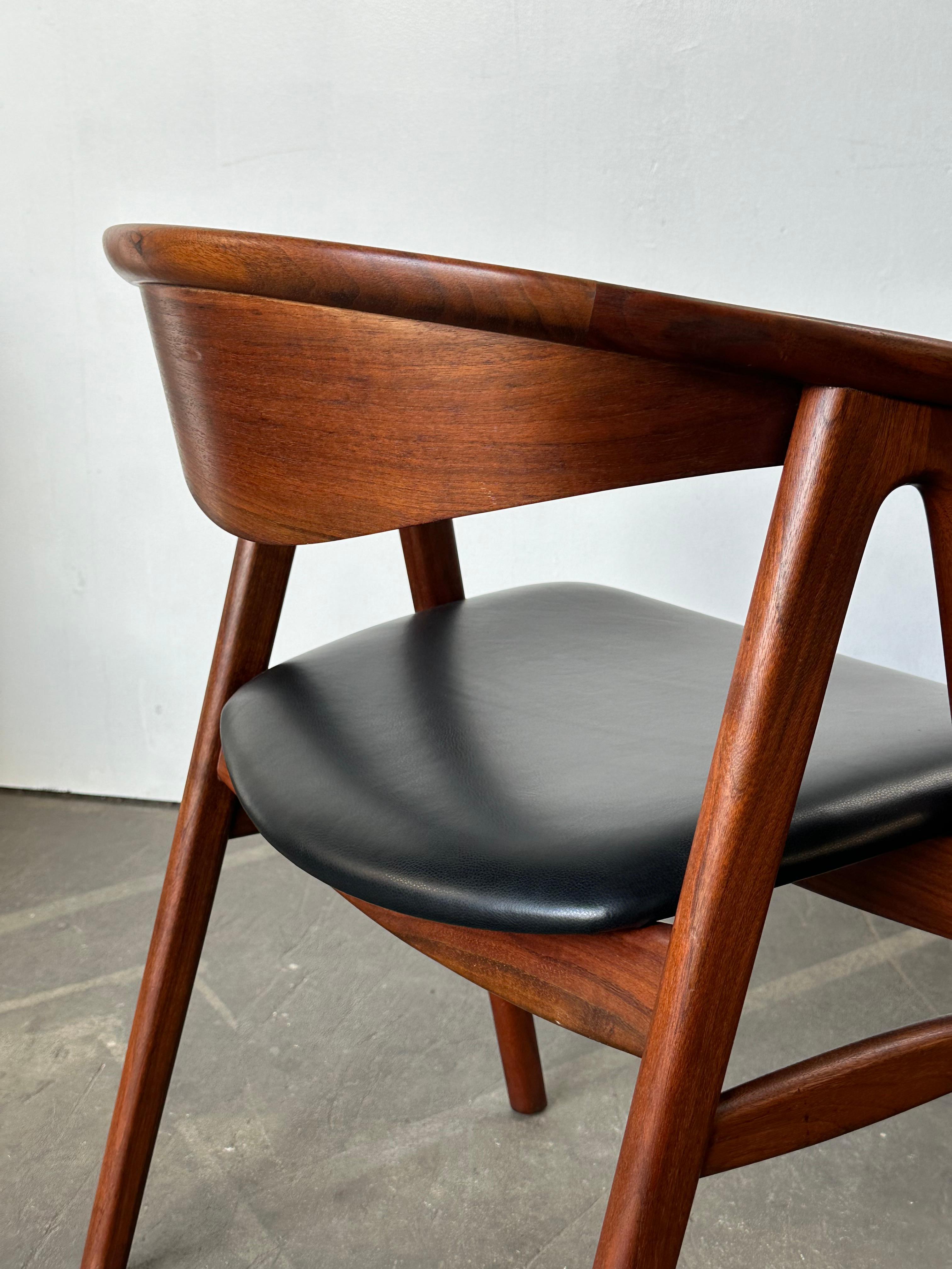 Set di sei sedie da pranzo in teak danese restaurate Compass DUX di Erik Kirkegaard in vendita 10