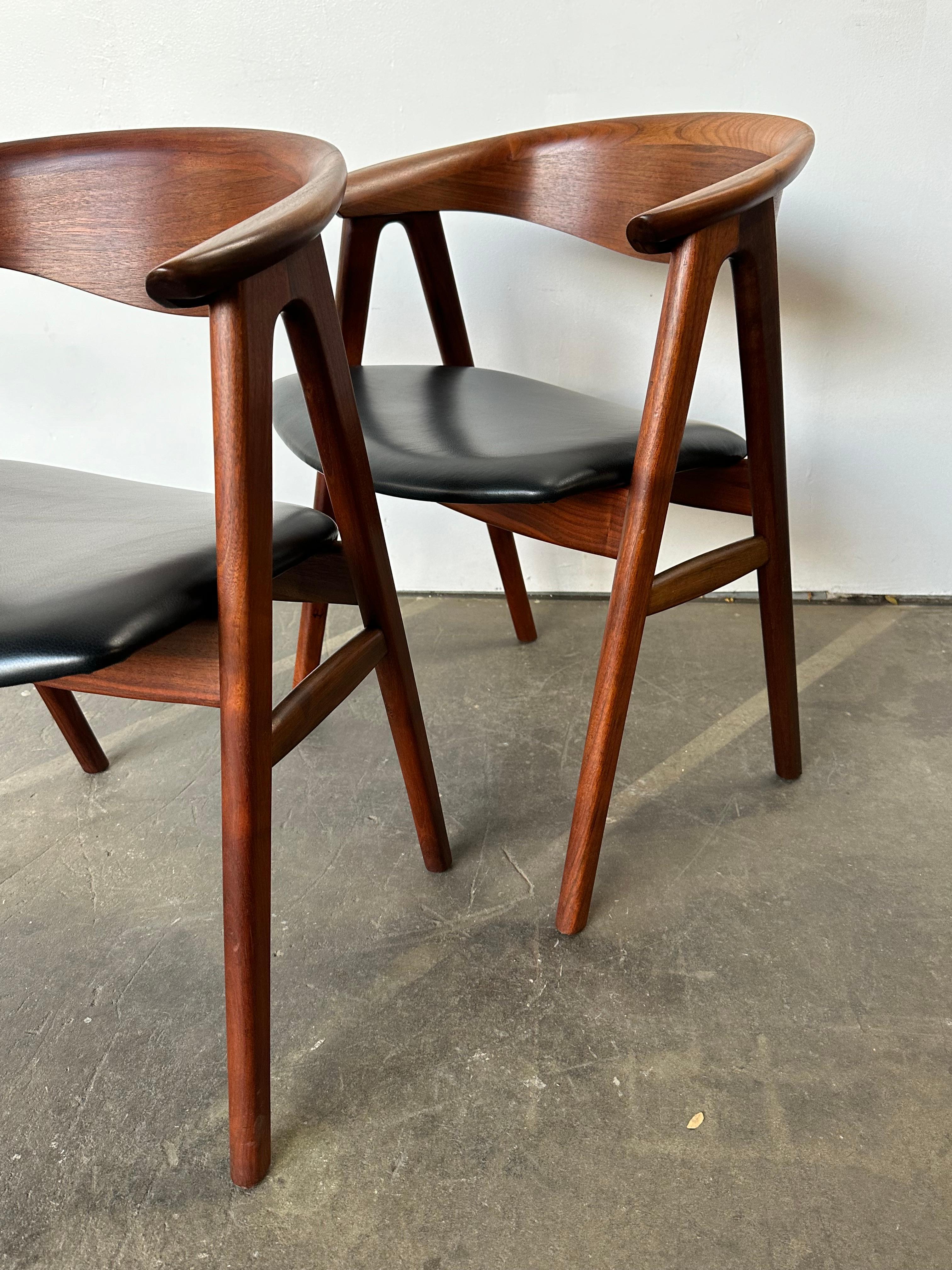 Pelle Set di sei sedie da pranzo in teak danese restaurate Compass DUX di Erik Kirkegaard in vendita