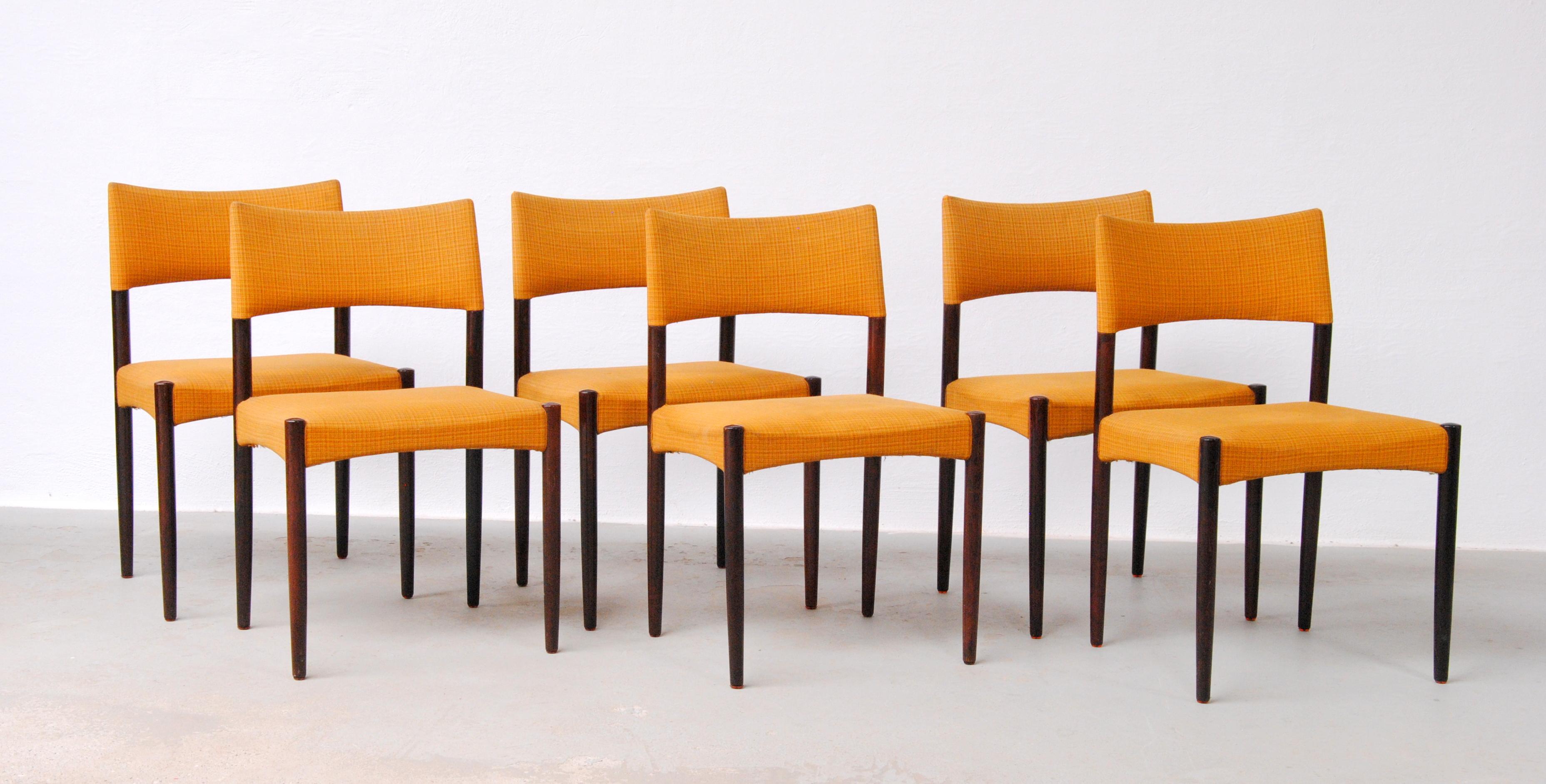 Set of Six Restored Rosewood Ejnar Larsen and Axel Bender Madsen Dining Chairs In Good Condition For Sale In Knebel, DK