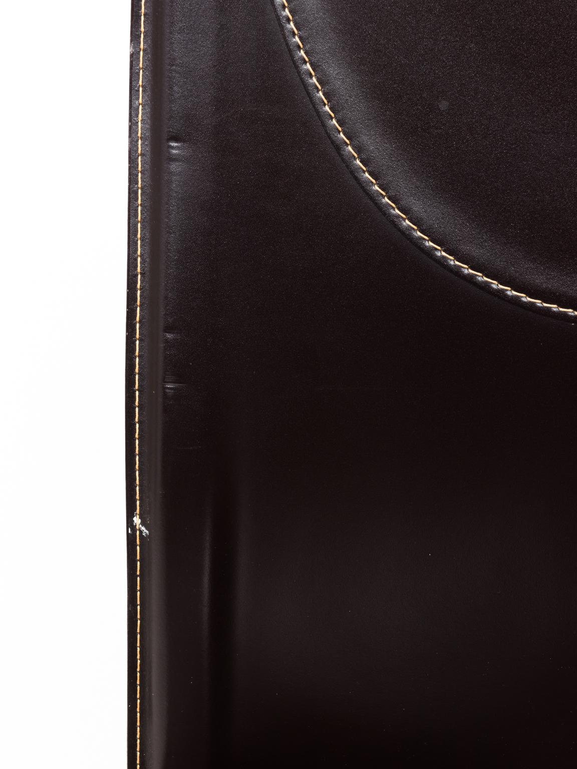 Cuir Ensemble de six chaises à manger en cuir Roche Bobois