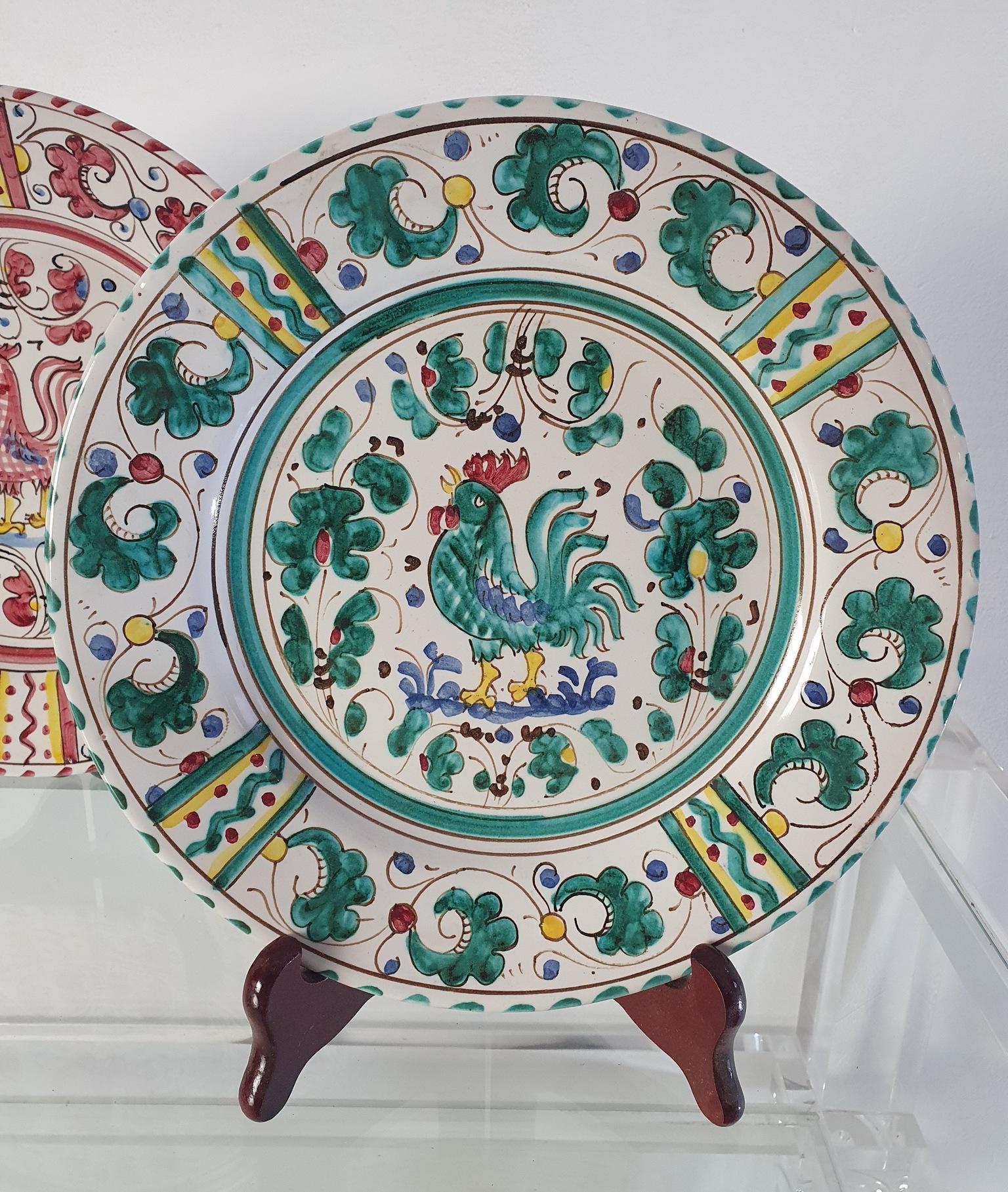 Hand-Painted Set of six Rooster Dinner Plates by Deruta Italy For Sale