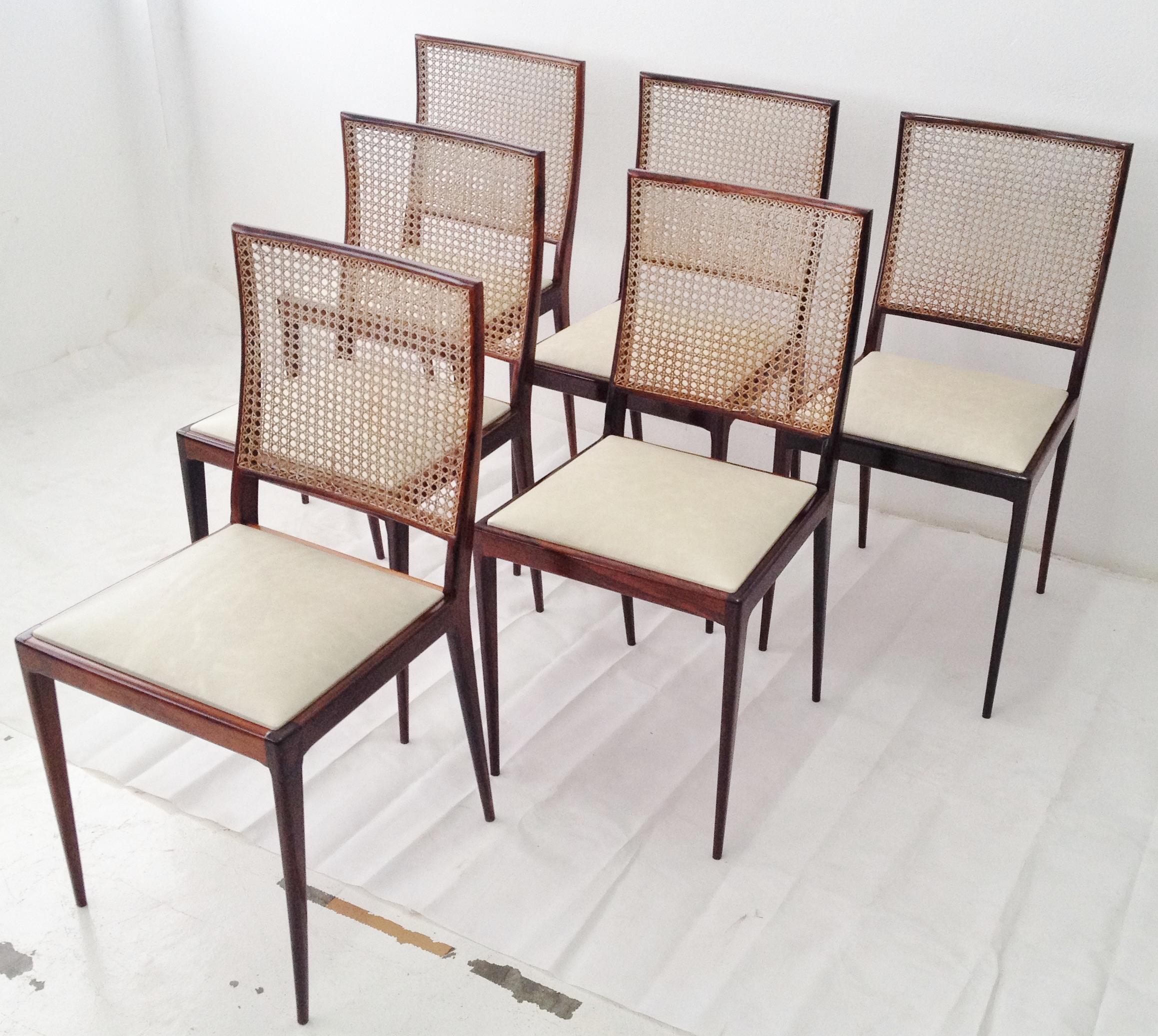 Set of Six Rosewood Chair by Unilabor In Excellent Condition For Sale In Sao Paulo, SP
