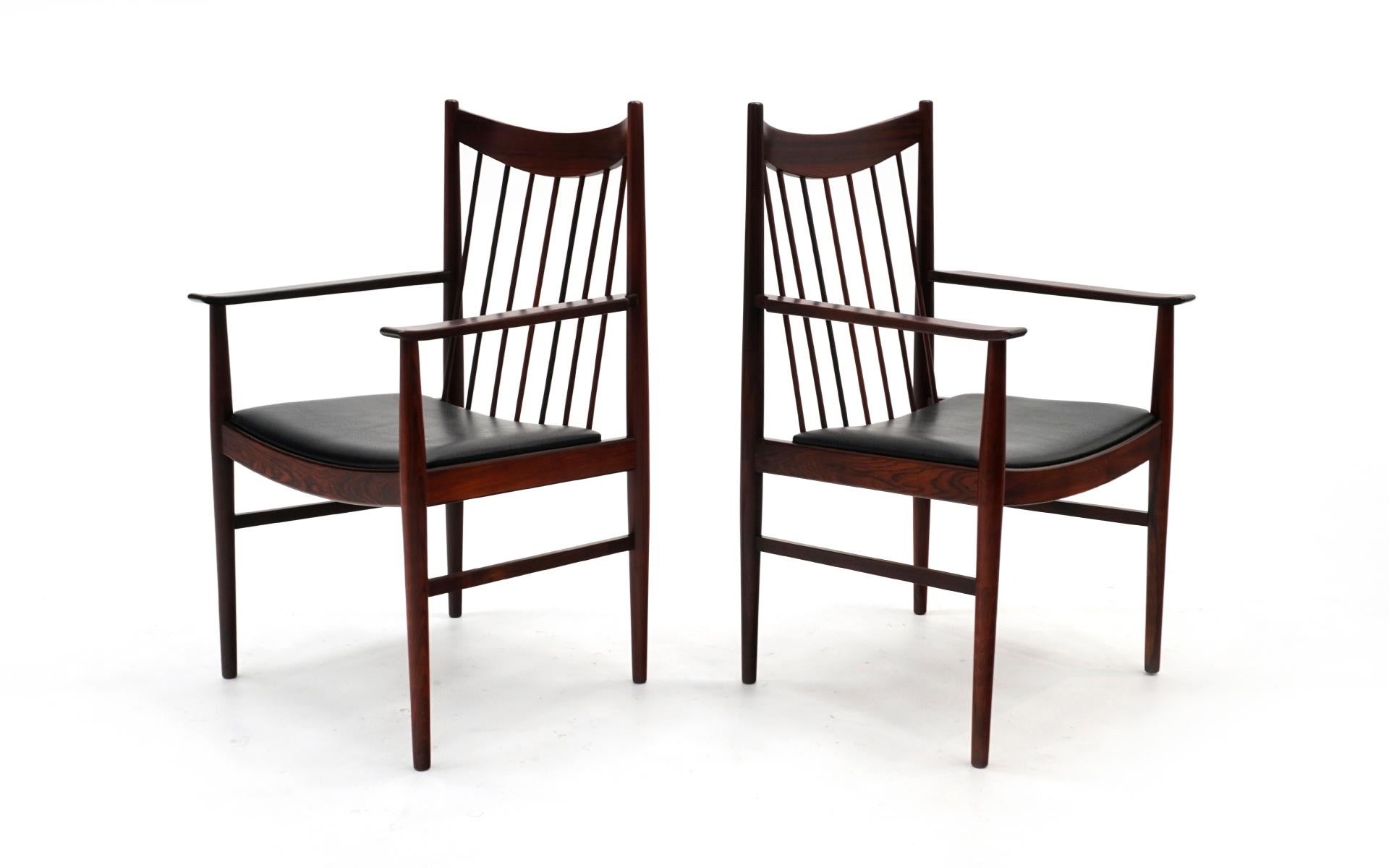 Scandinavian Modern Set of Six Rosewood Dining Chairs by Arne Vodder for Sibast, Black Seats