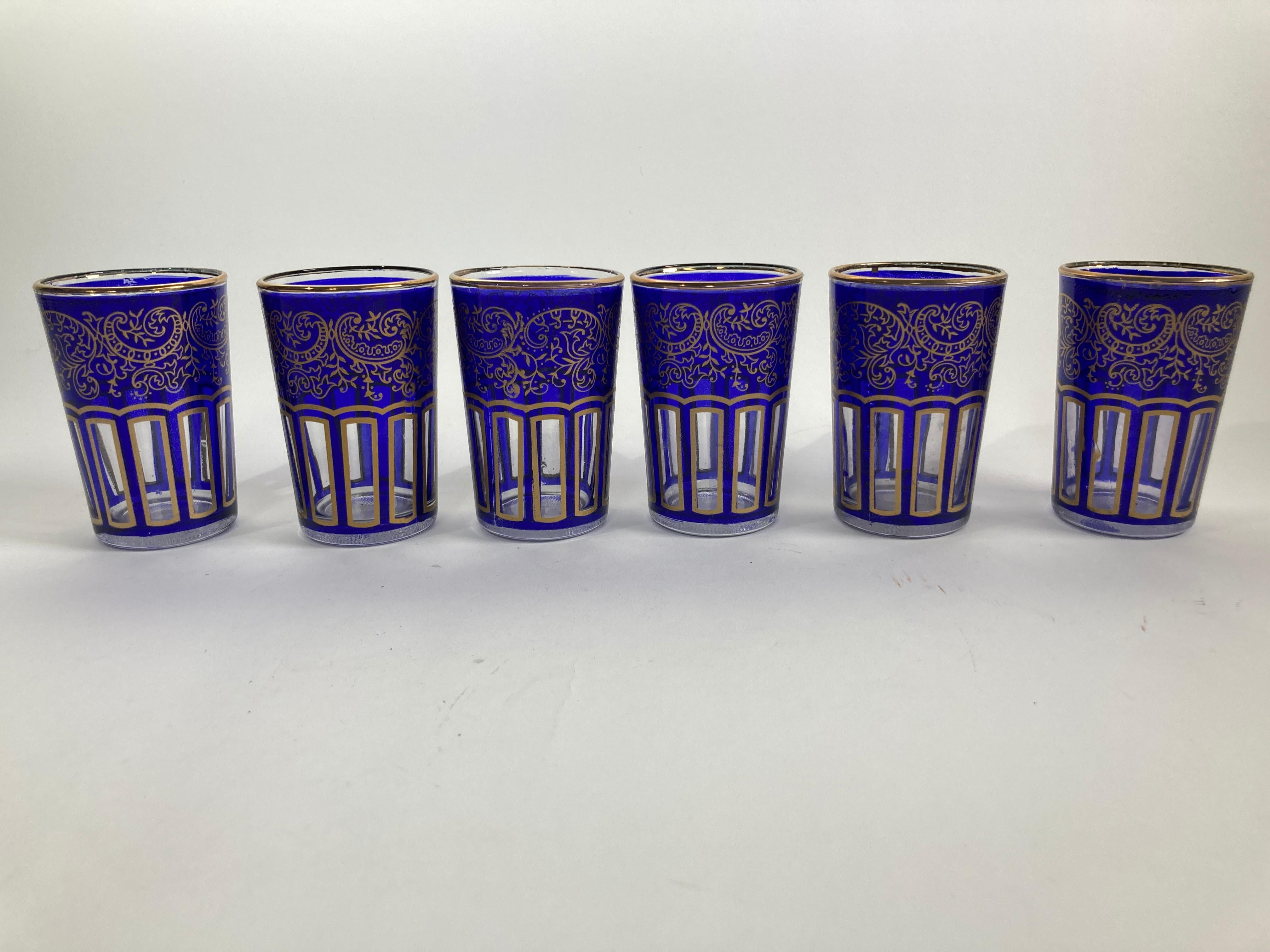 Moroccan Royal Blue Shot Glasses with Gold Moorish Design Set of 6 Barware For Sale 3