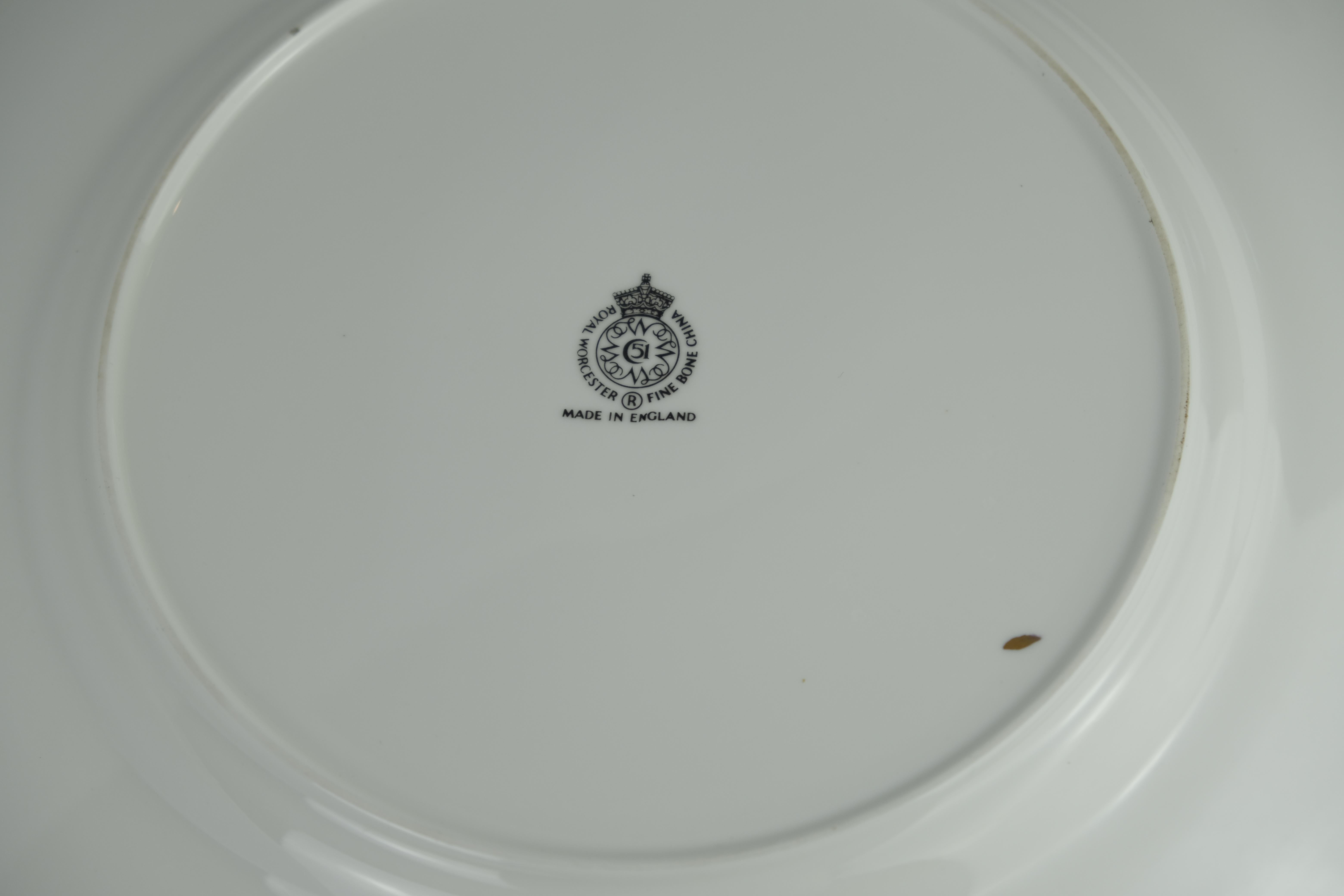 Set of Six Royal Worcester Chargers In Excellent Condition For Sale In Stamford, CT