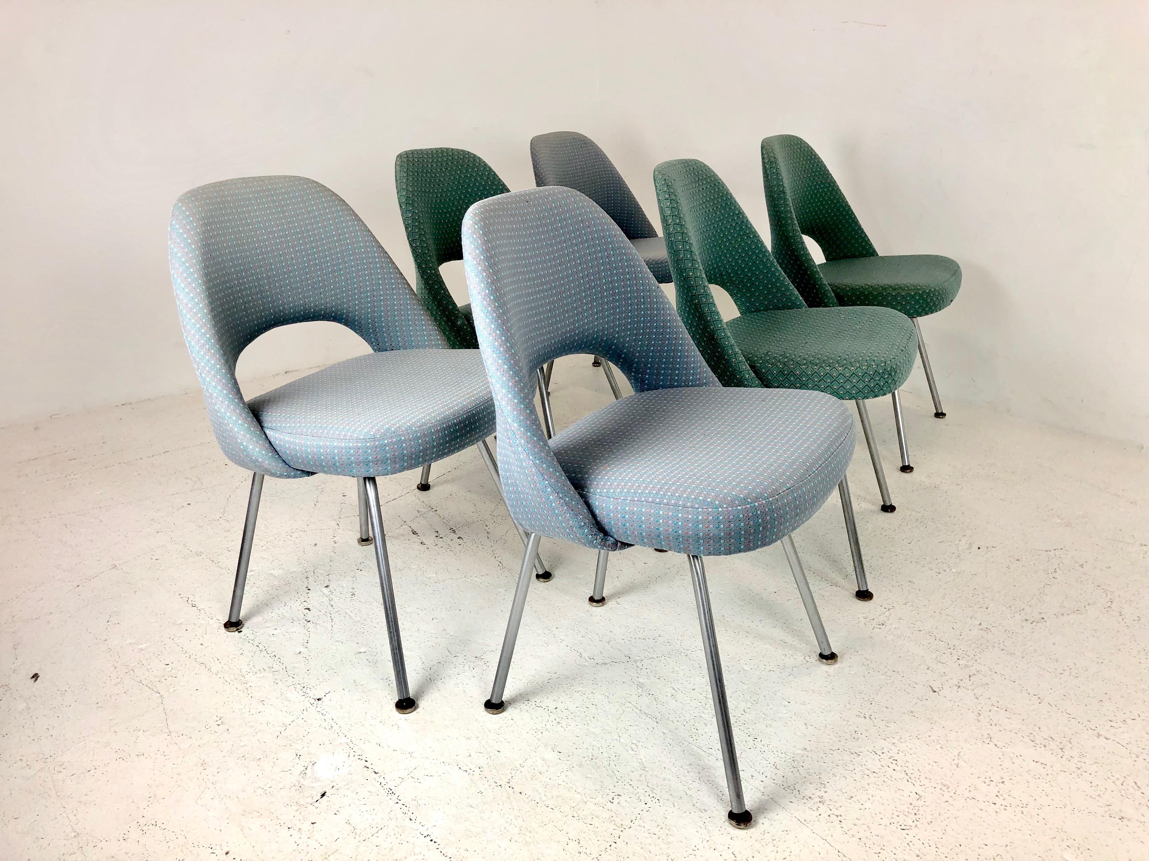 Set of Six Saarinen Executive Chairs for Knoll 2