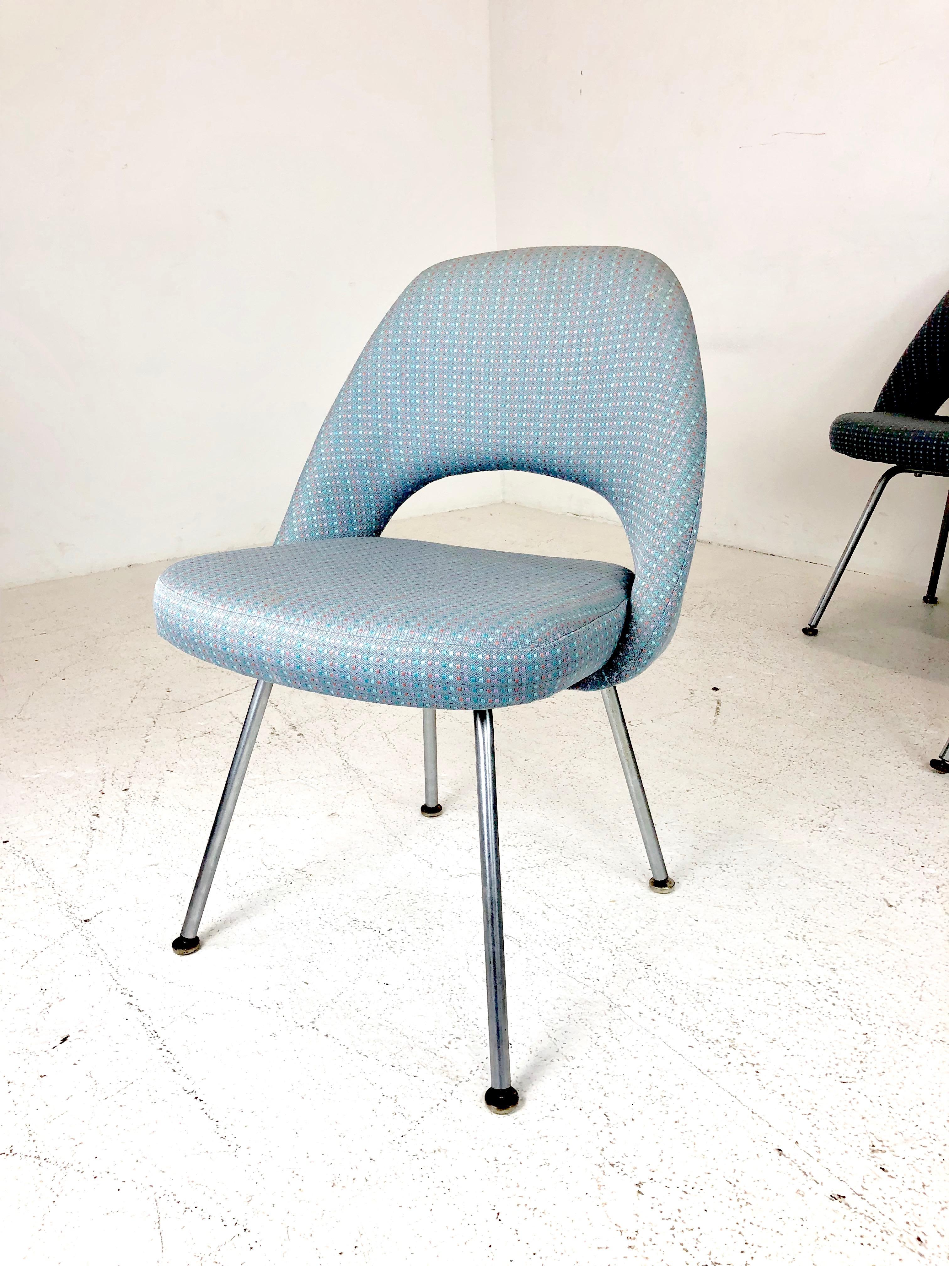 Set of Six Saarinen Executive Chairs for Knoll 4