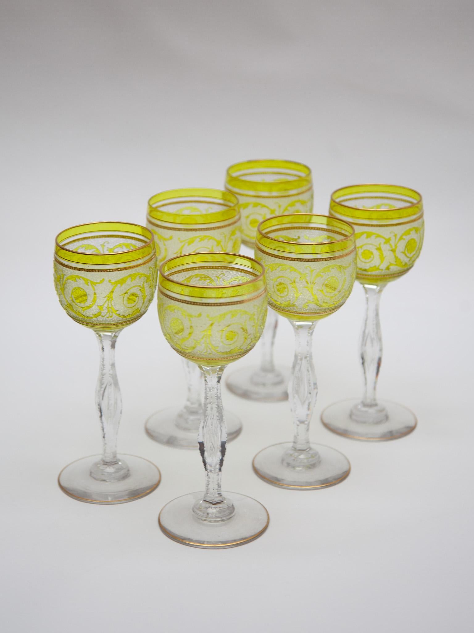 Juego de seis copas de vino Saint Louis, grabado del cardo verde, 1910, Francia principios del siglo XX en venta