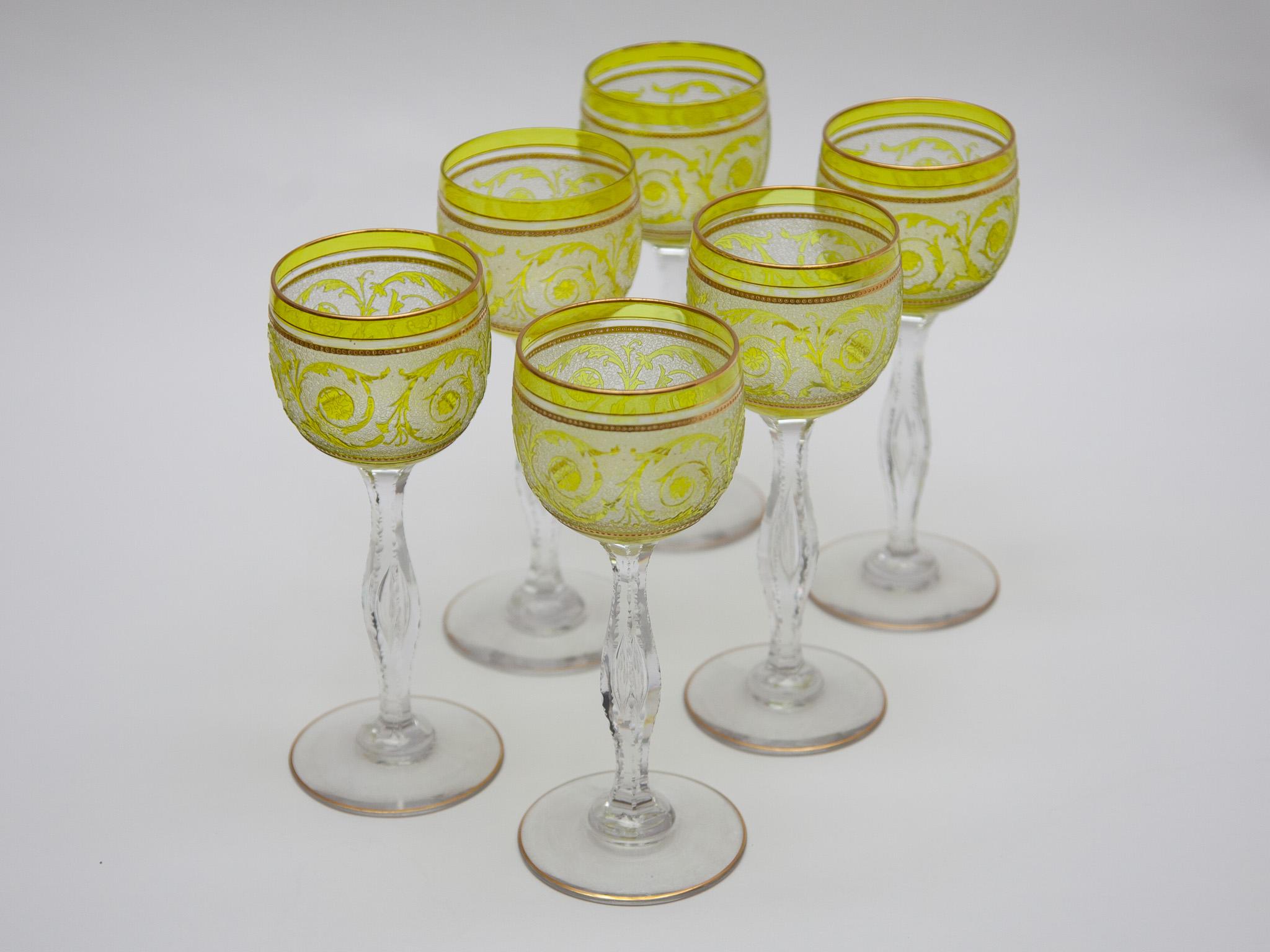 Set of Six Saint-Louis, Thistle engraving Green Wine Glasses, 1910, France For Sale 1