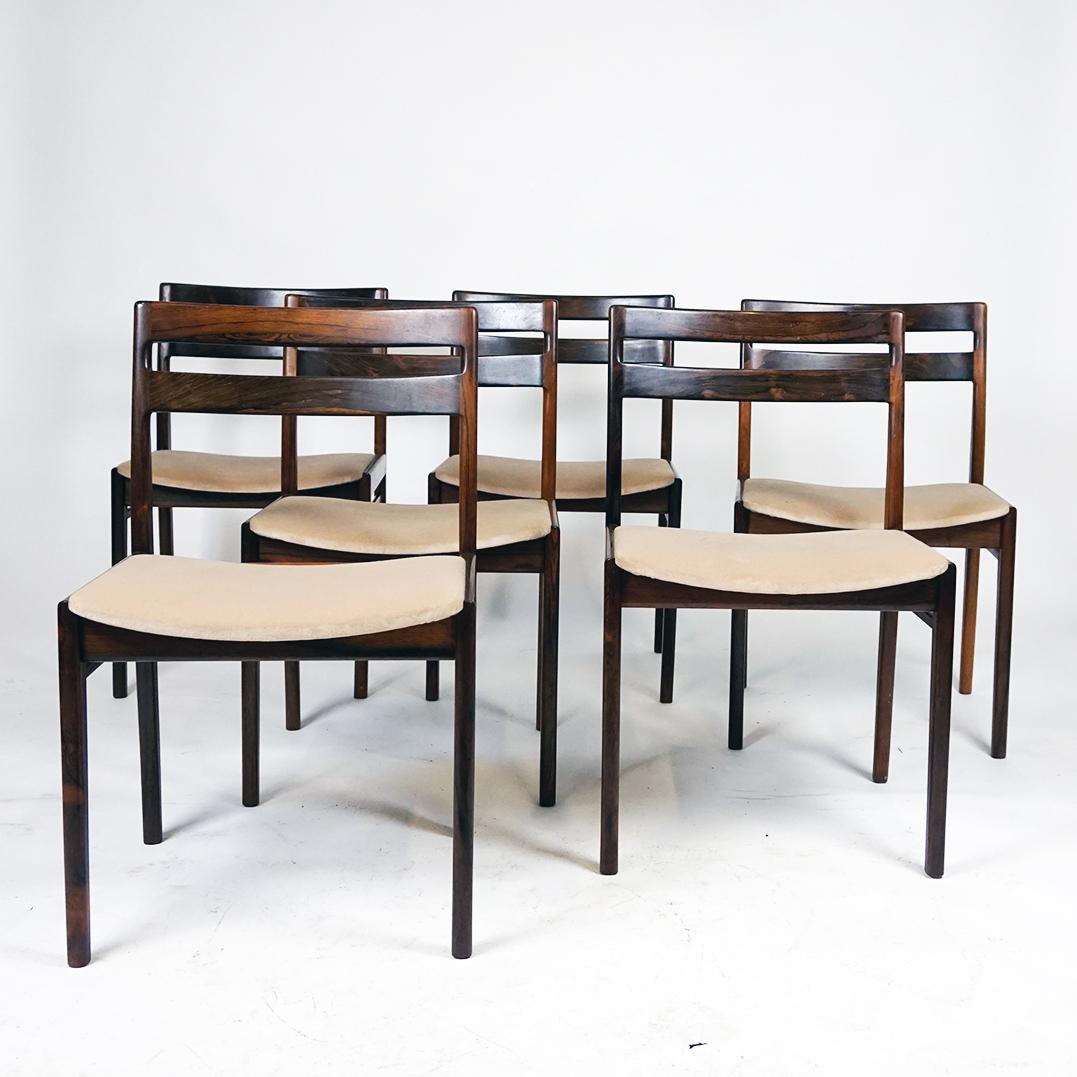 Scandinave moderne Ensemble de six chaises de salle à manger scandinaves modernes en palissandre de Rosengren Hansen en vente