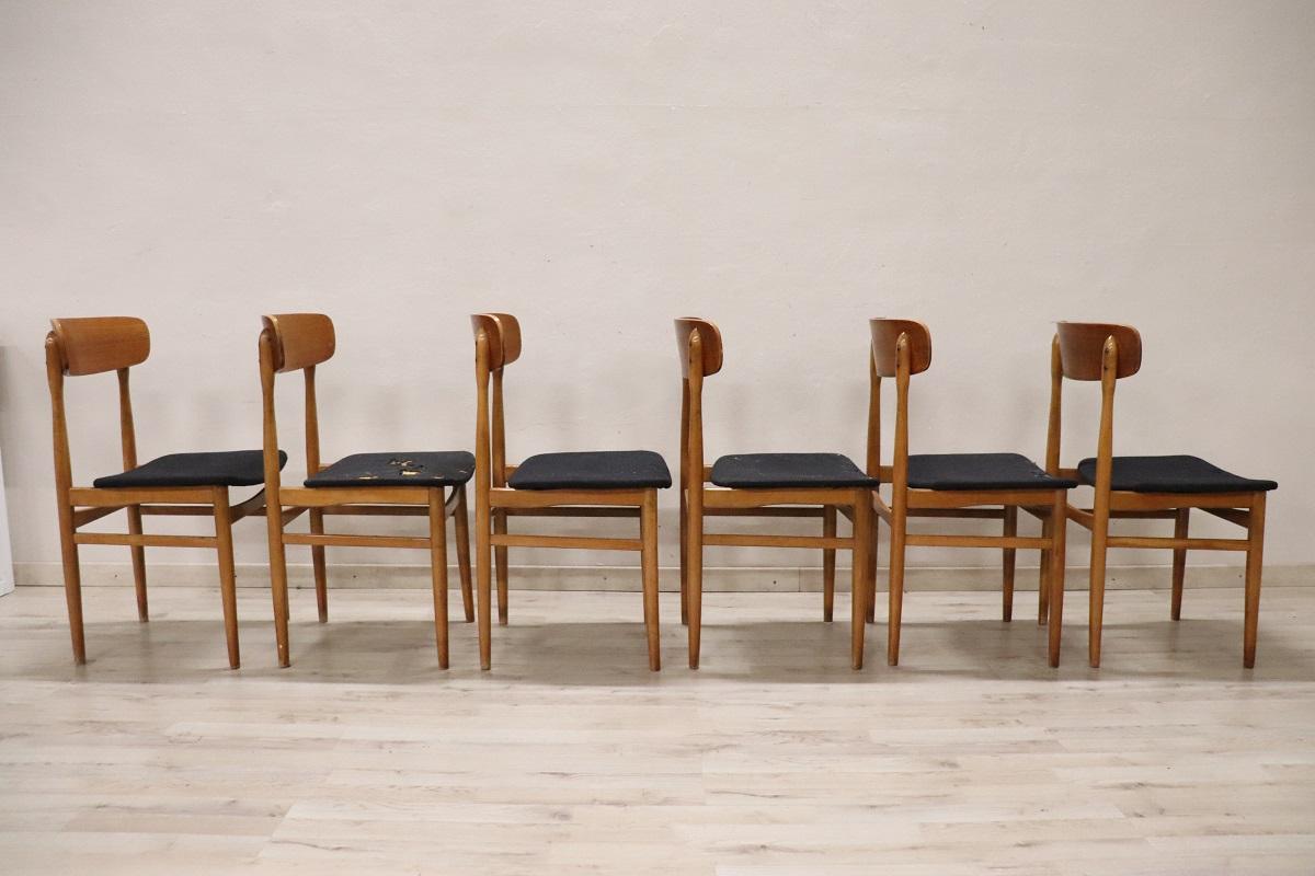 Satz von sechs Esszimmerstühlen im skandinavischen Design, 1960er-Jahre im Zustand „Relativ gut“ im Angebot in Casale Monferrato, IT