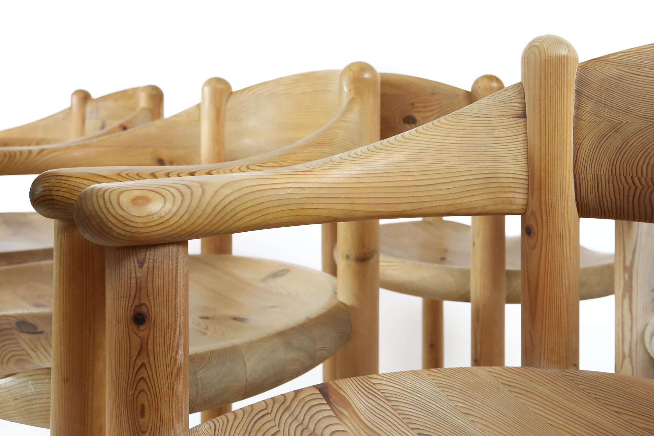 Set of Six Scandinavian Dining Room Chairs in Pine by Rainer Daumiller In Good Condition For Sale In Ghent, BE