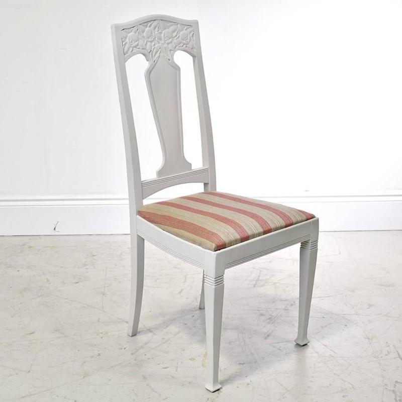 Painted Set of Six Scandinavian Jugendstil Dining Chairs with Upholstered Seats For Sale