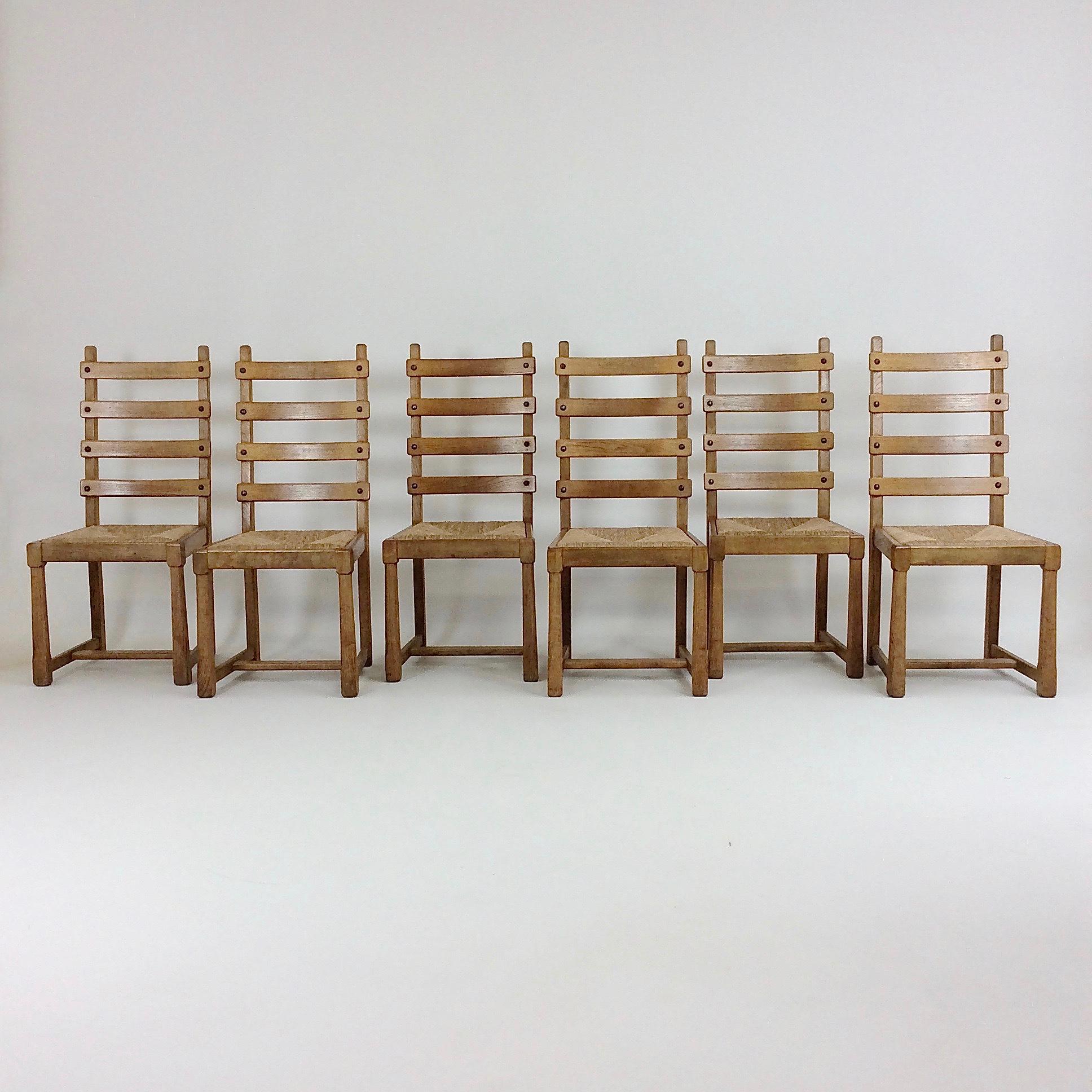 Set of Six Scandinavian Midcentury Oak and Straw Chairs, circa 1950 In Good Condition In Brussels, BE