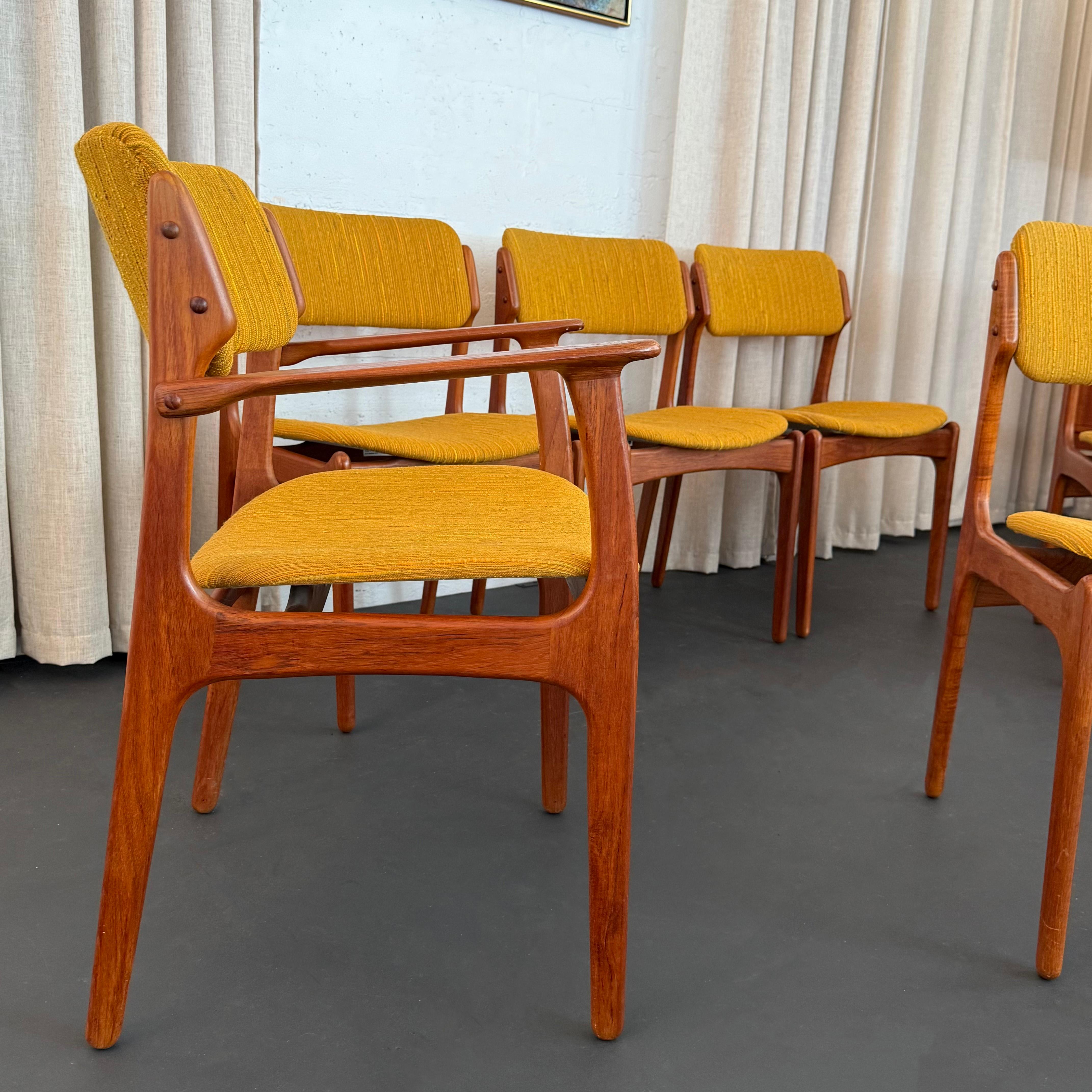 Set di sei sedie da pranzo in teak Modern Scandinavian di Erik Buch in vendita 1