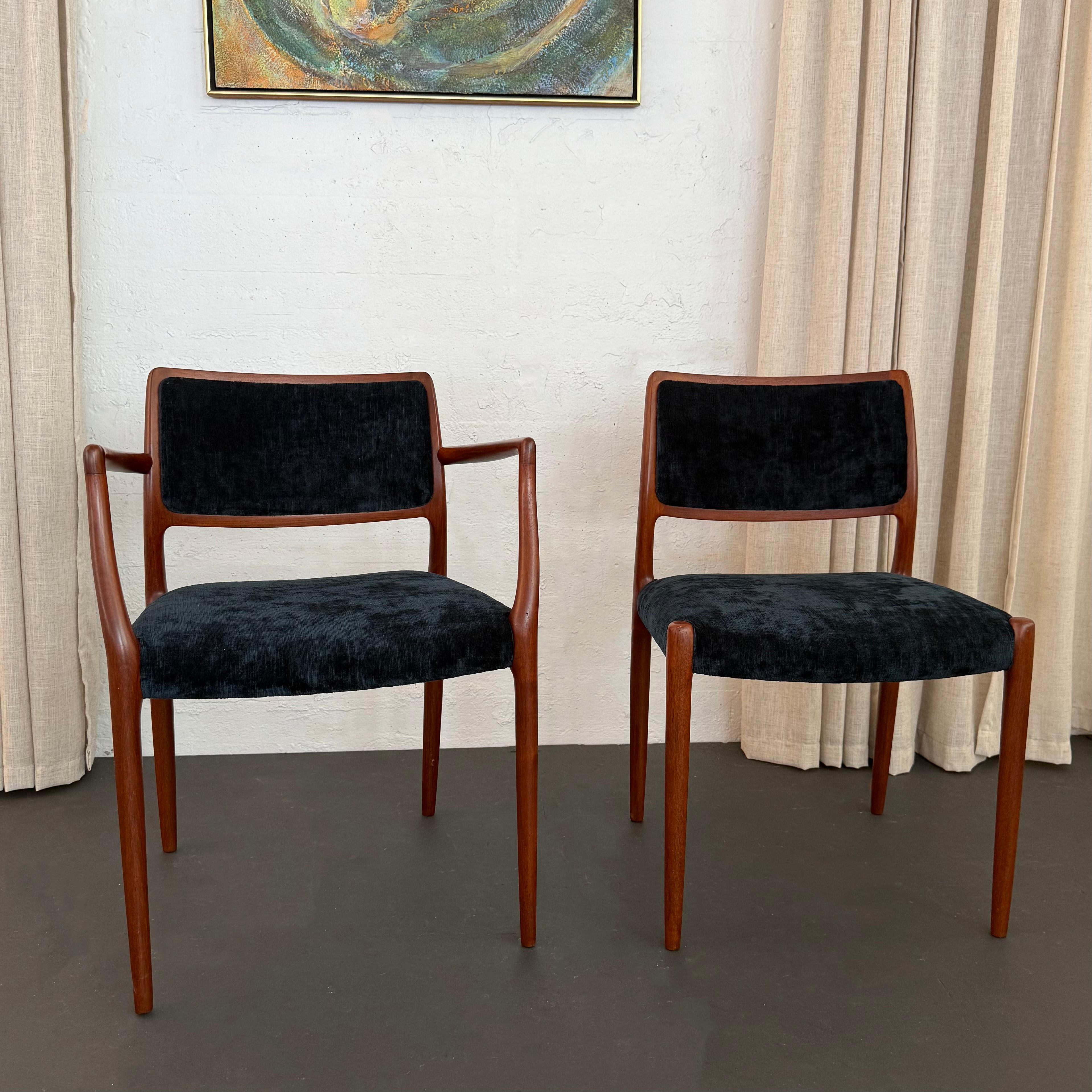 Velluto Set di sei sedie da pranzo in teak The Modern Scandinavian Modern di Niels Otto Møller in vendita